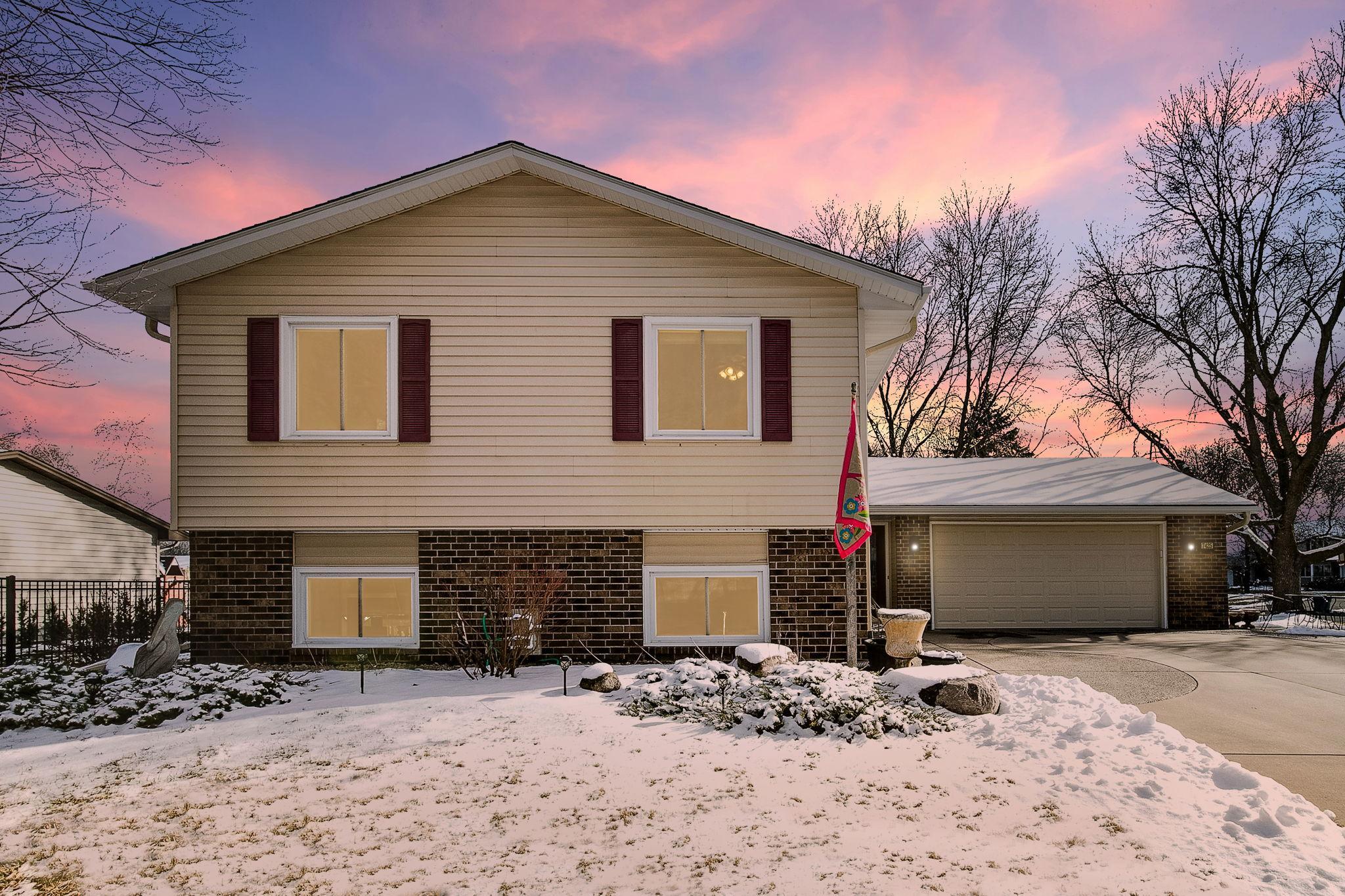 View of Residential at 7425 100th Street, Bloomington MN 55438, Bloomington - Mike Wilen | Minnesota Team Real Estate