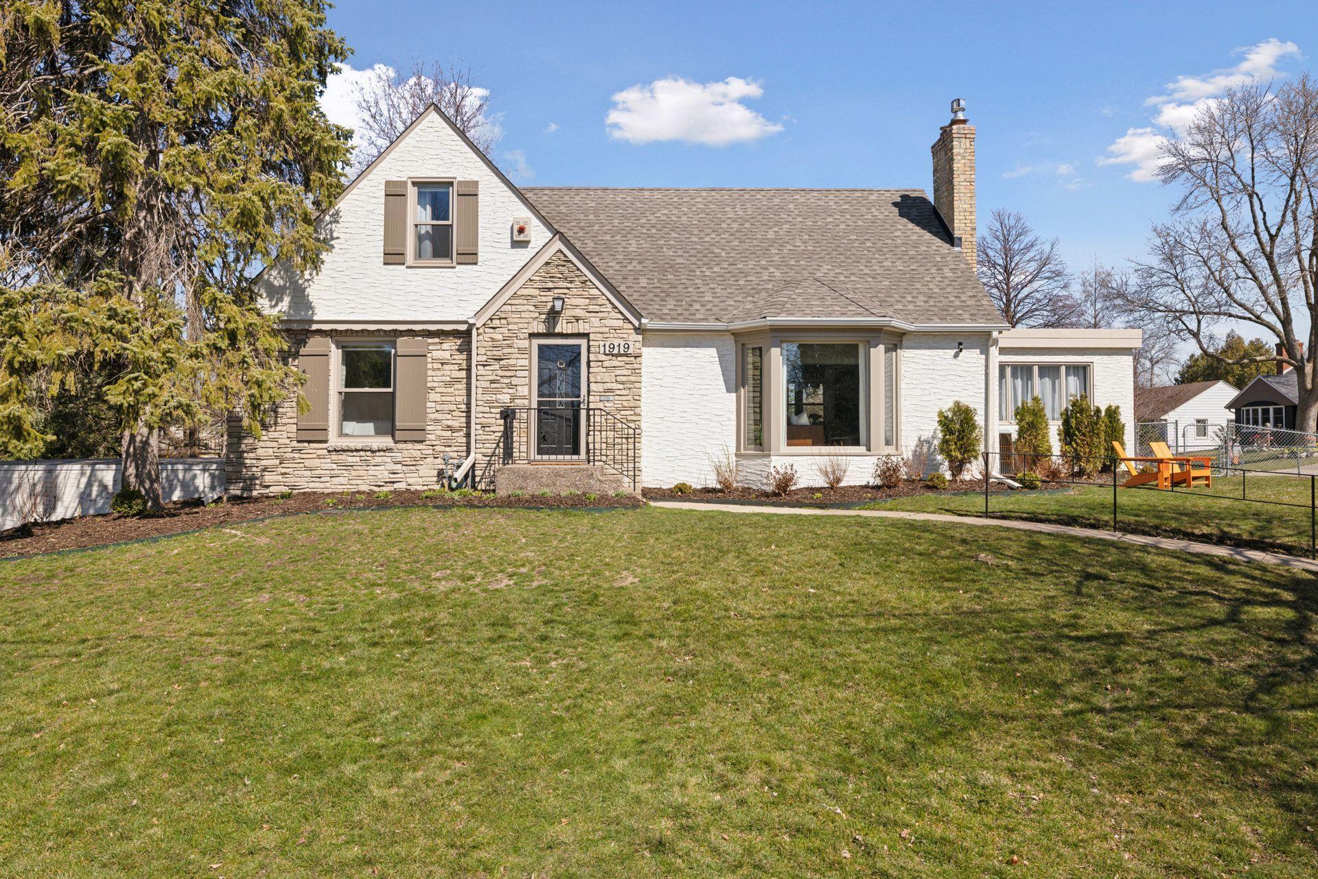 View of Residential at 1919 Eleanor Avenue, Saint Paul MN 55116, Saint Paul - Mike Wilen | Minnesota Team Real Estate