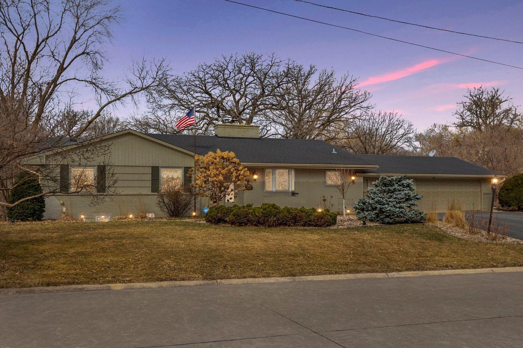 View of Residential at 6800 Brook Drive, Edina MN 55439, Edina - Mike Wilen | Minnesota Team Real Estate