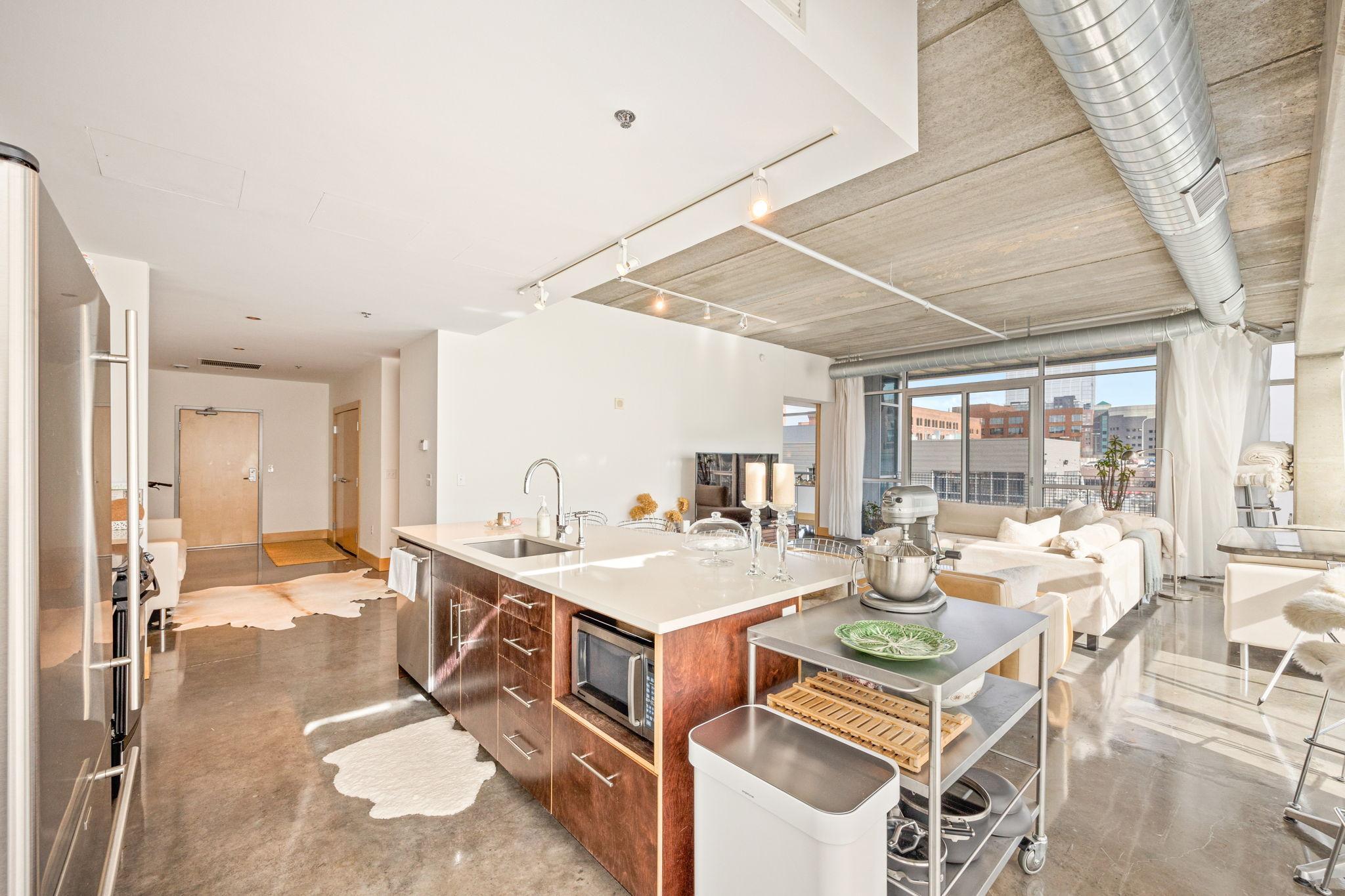 View of Residential at 345 6th Avenue #305, Minneapolis MN 55401, Minneapolis (17 of 45) - Mike Wilen | Minnesota Team Real Estate