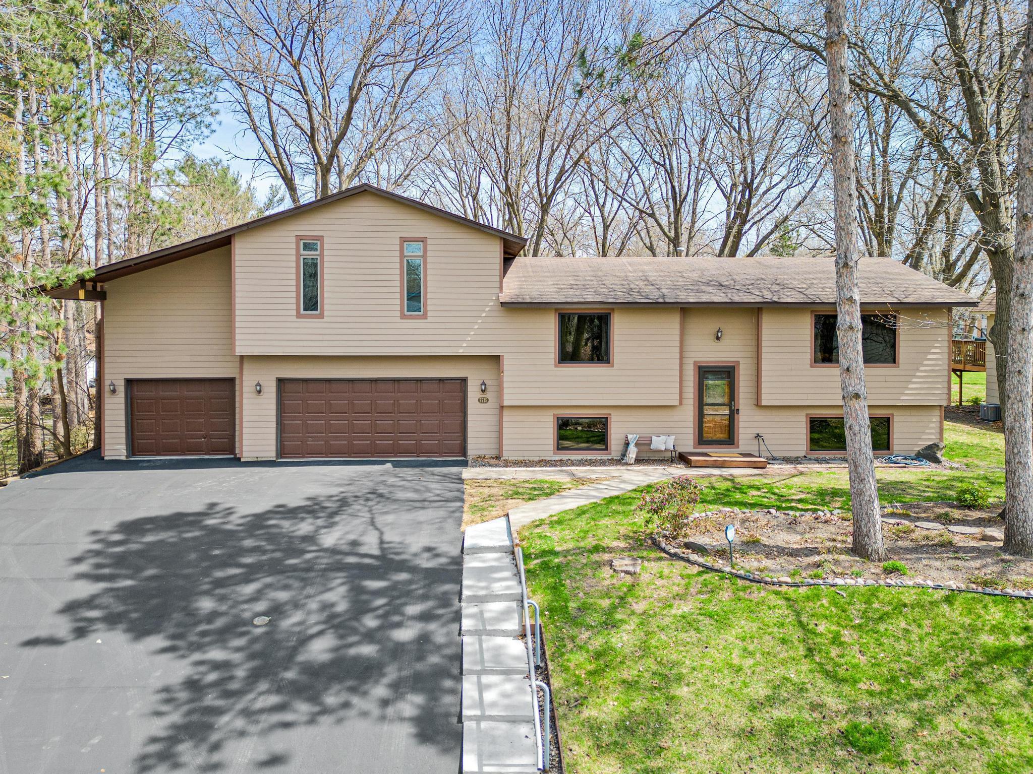 View of Residential at 7715 Edgewood Drive, Mounds View MN 55112, Mounds View - Mike Wilen | Minnesota Team Real Estate