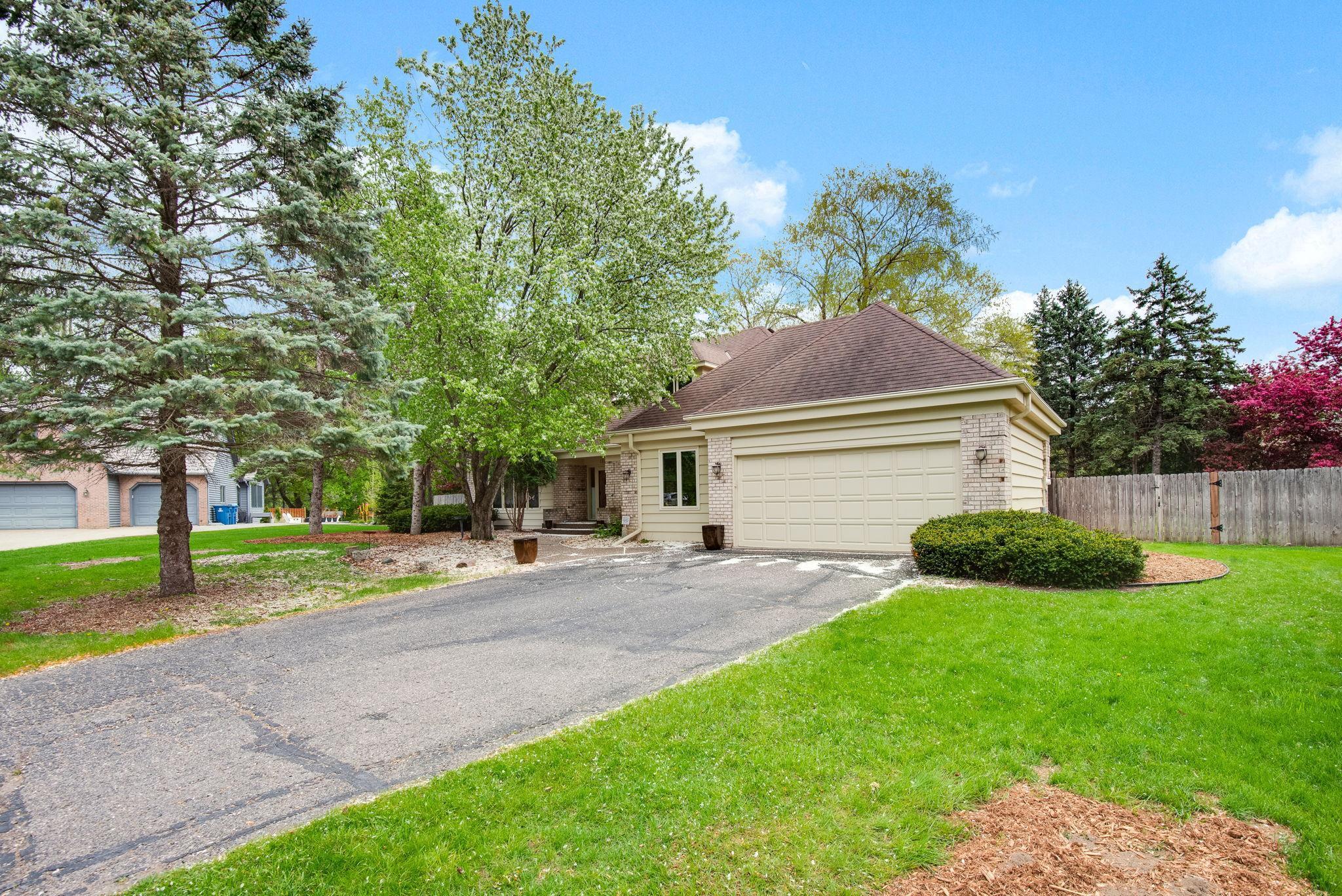 View of Residential at 181 Hunters Glen Road, Wayzata MN 55391, Wayzata - Mike Wilen | Minnesota Team Real Estate