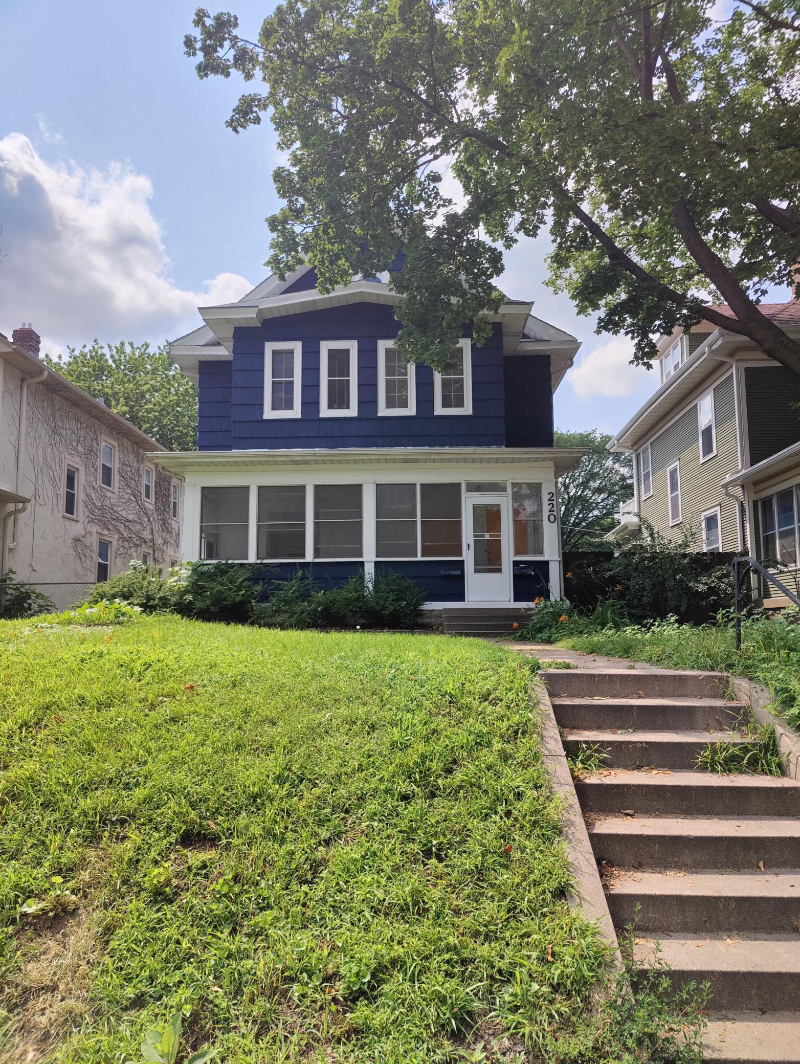 View of Residential Income at 220 Penn Avenue, Minneapolis MN 55405, Minneapolis - Mike Wilen | Minnesota Team Real Estate