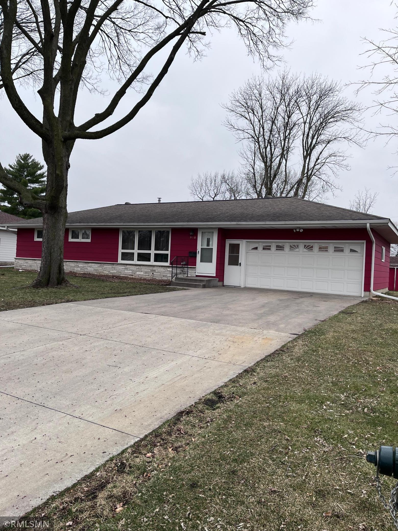 View of Residential at 910 Shumway Street, Shakopee MN 55379, Shakopee - Mike Wilen | Minnesota Team Real Estate