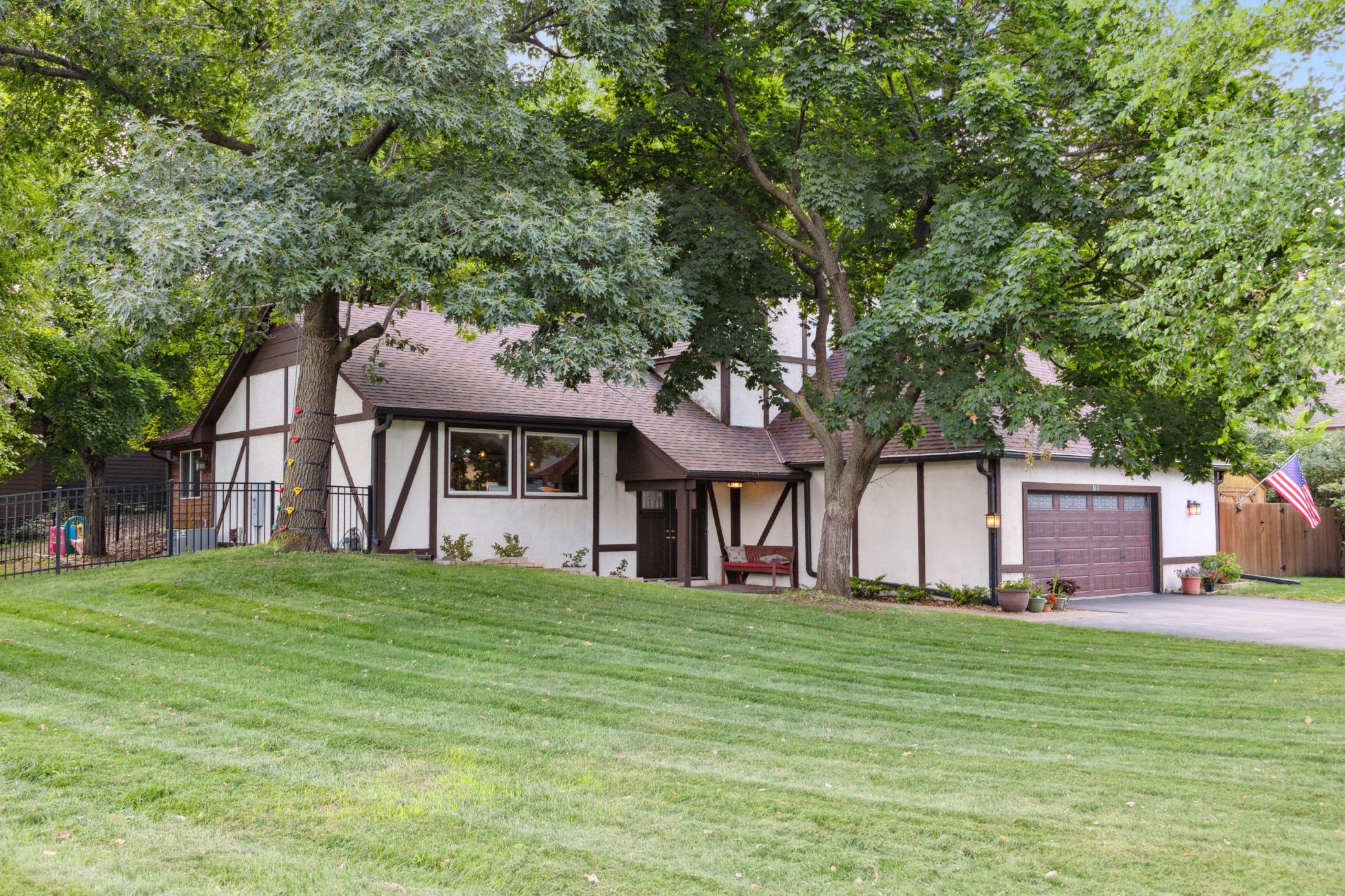 View of Residential at 8011 Tierneys Woods Road, Bloomington MN 55438, Bloomington - Mike Wilen | Minnesota Team Real Estate