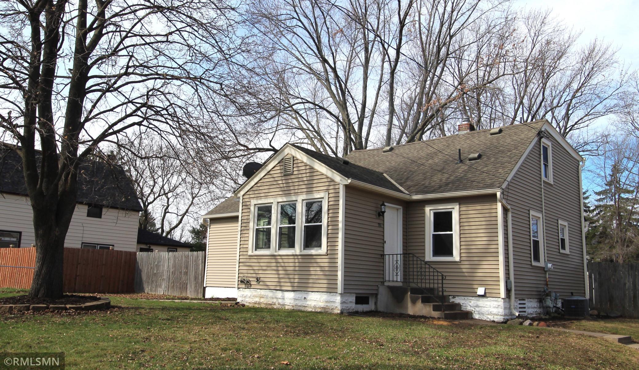 View of Residential at 931 Warner Avenue, South Saint Paul MN 55075, South Saint Paul - Mike Wilen | Minnesota Team Real Estate