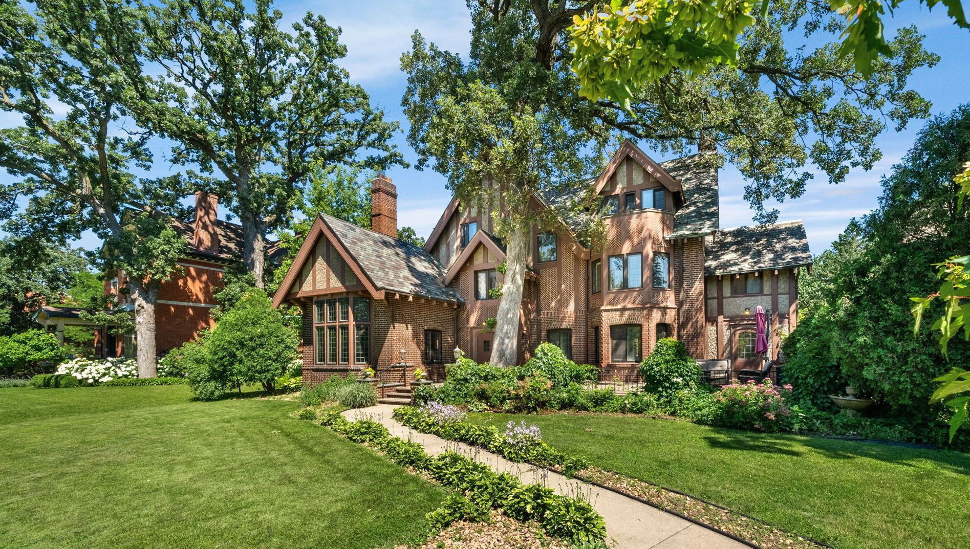 View of Residential at 485 Summit Avenue, Saint Paul MN 55102, Saint Paul - Mike Wilen | Minnesota Team Real Estate