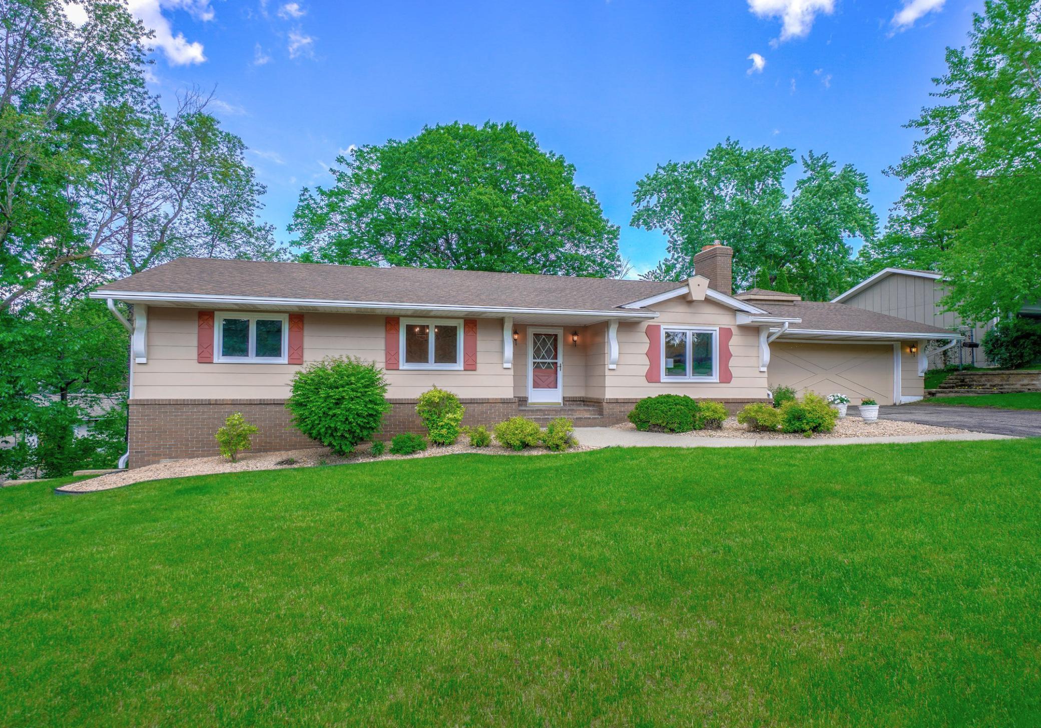 View of Residential at 433 White Oak Drive, West Saint Paul MN 55118, West Saint Paul - Mike Wilen | Minnesota Team Real Estate