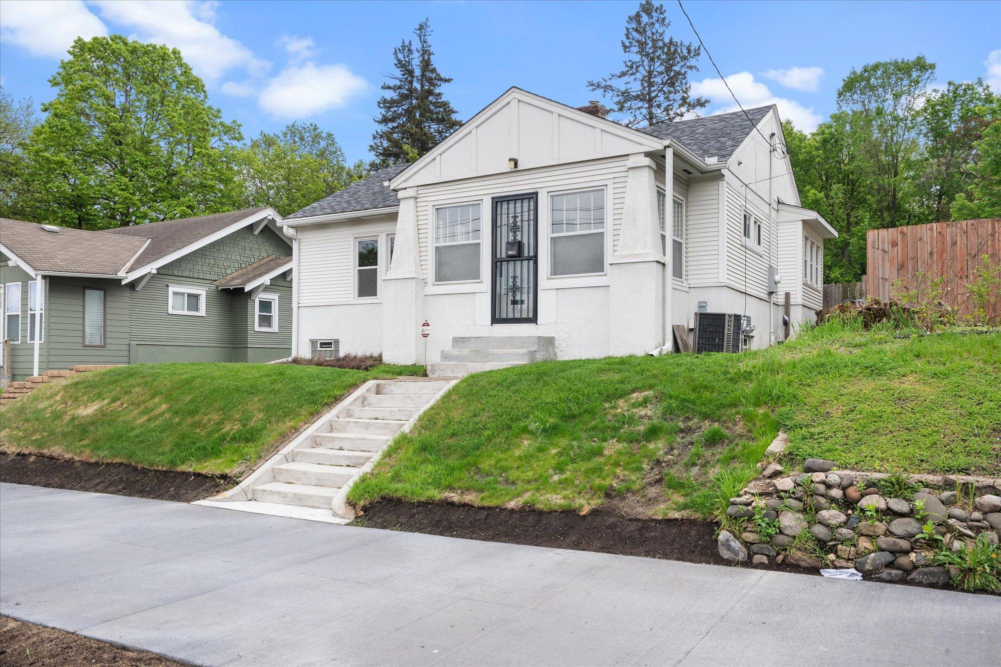 View of Residential at 607 Dowling Avenue, Minneapolis MN 55412, Minneapolis - Mike Wilen | Minnesota Team Real Estate