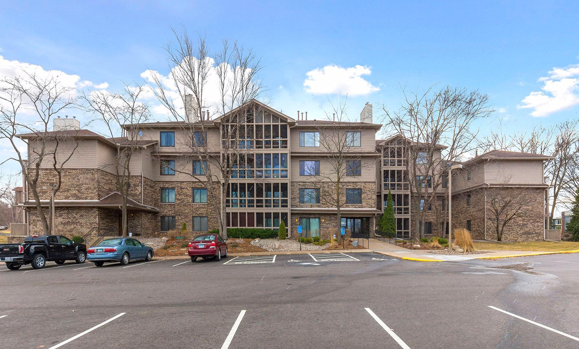 View of Residential at 3801 98th Street #102, Bloomington MN 55431, Bloomington - Mike Wilen | Minnesota Team Real Estate