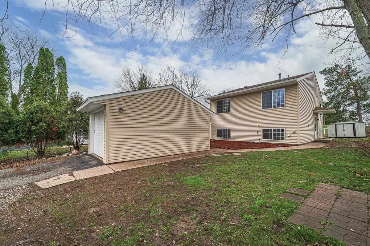 View of Residential at 7807 Rimbley Road, Woodbury MN 55125, Woodbury - Mike Wilen | Minnesota Team Real Estate