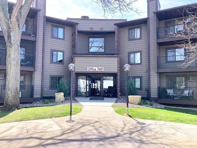 View of Residential at 7401 101st Street #303, Bloomington MN 55438, Bloomington - Mike Wilen | Minnesota Team Real Estate