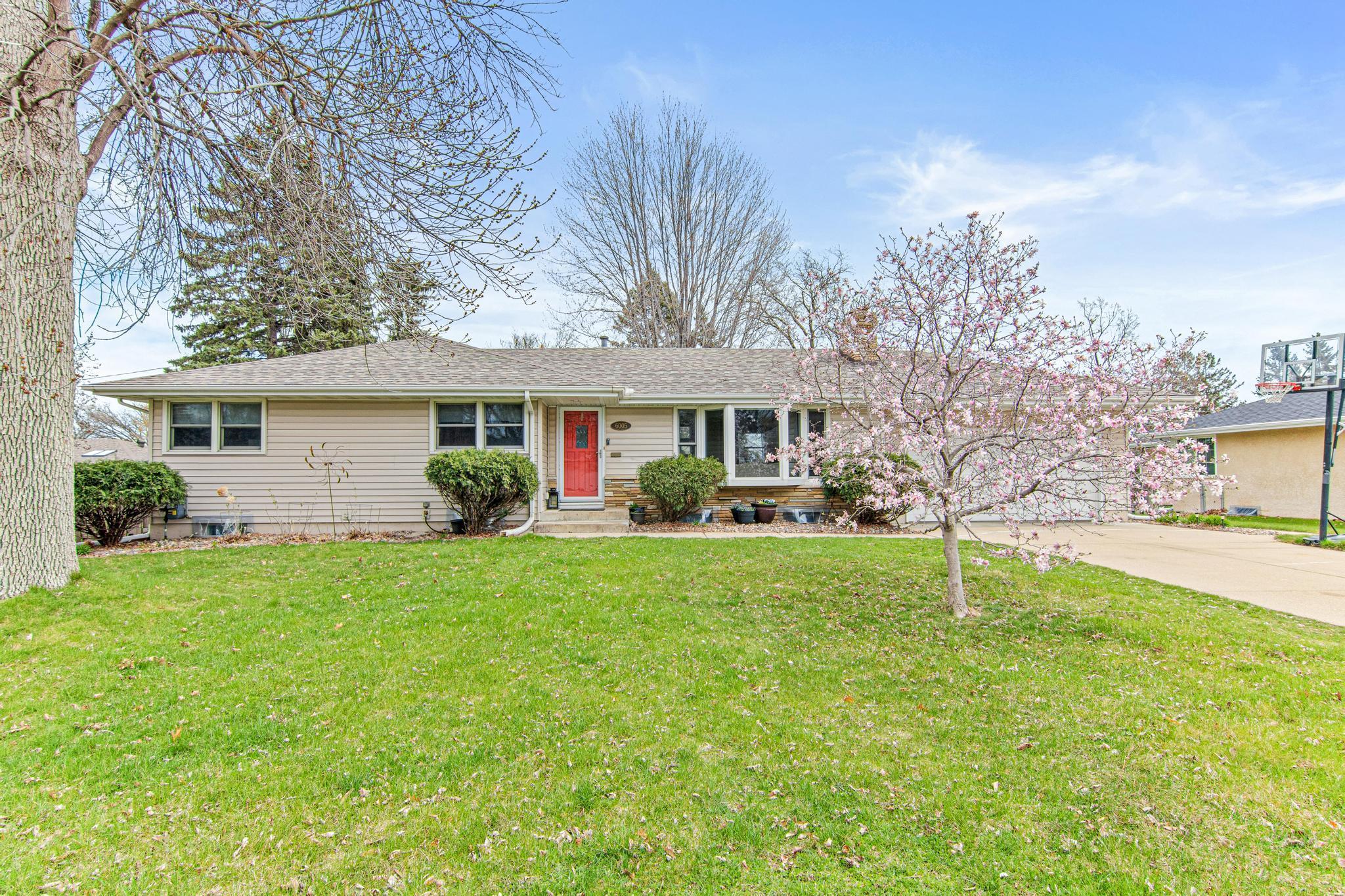 View of Residential at 6005 Parnell Avenue, Edina MN 55424, Edina - Mike Wilen | Minnesota Team Real Estate