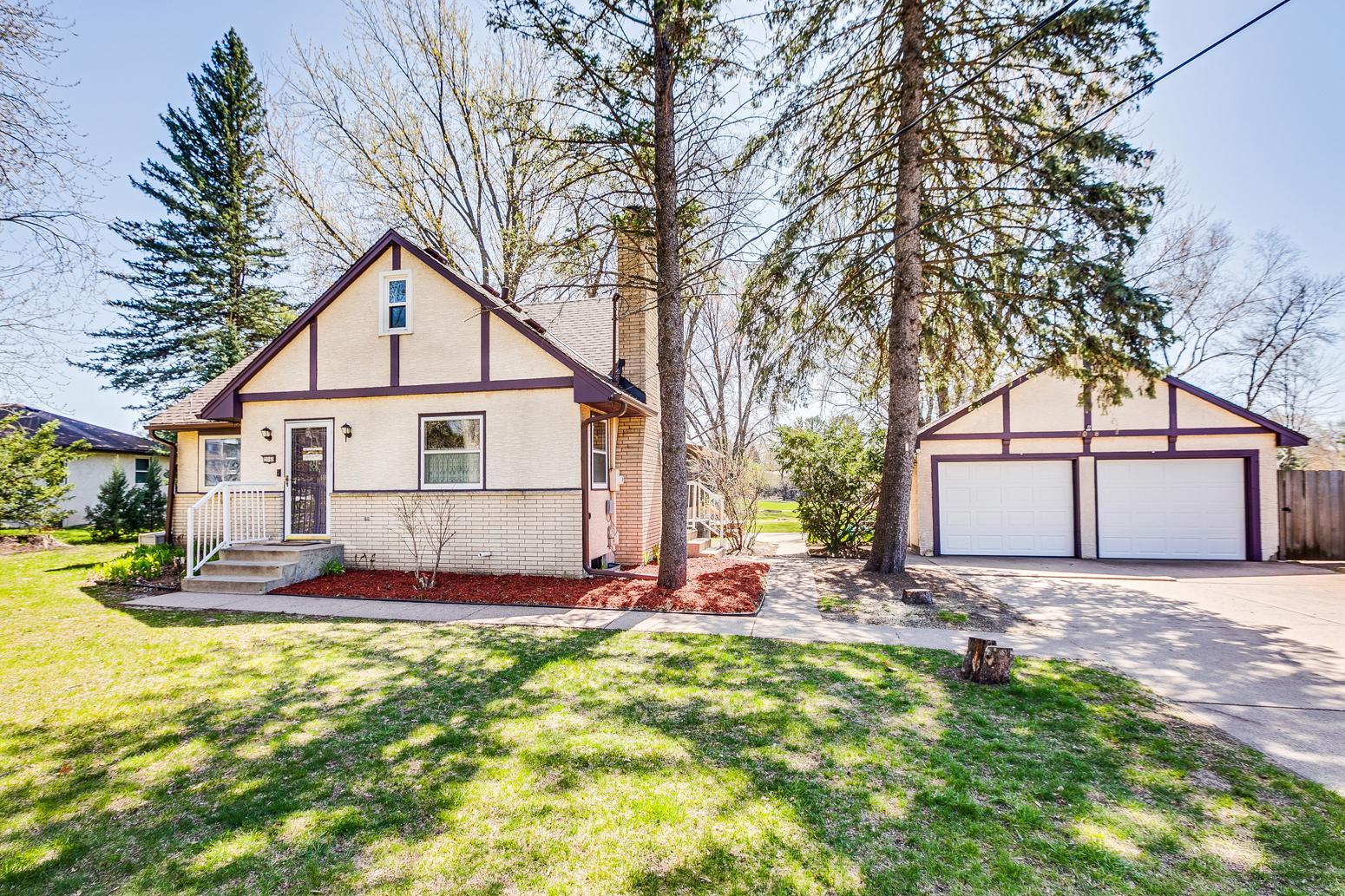 View of Residential at 2068 Dotte Drive, White Bear Lake MN 55110, White Bear Lake - Mike Wilen | Minnesota Team Real Estate