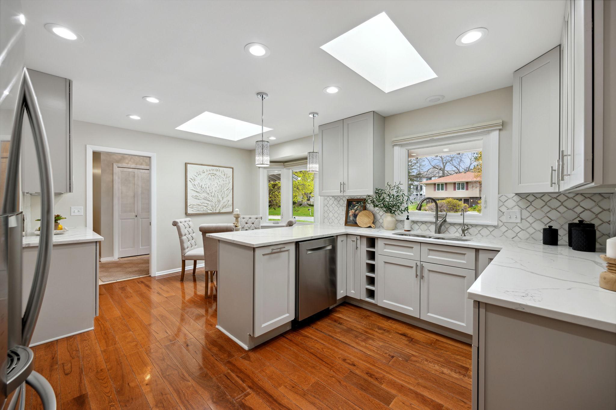 View of Residential at 7009 Lanham Lane, Edina MN 55439, Edina - Mike Wilen | Minnesota Team Real Estate