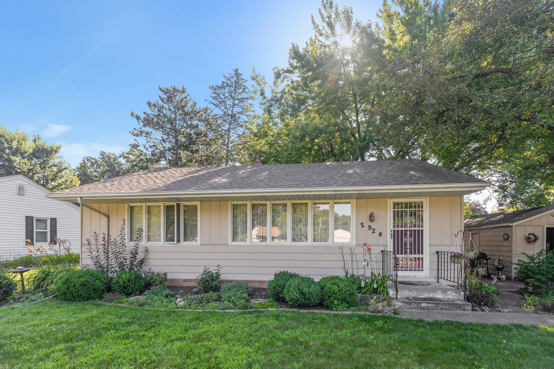View of Residential at 2924 Pascal Street, Roseville MN 55113, Roseville - Mike Wilen | Minnesota Team Real Estate