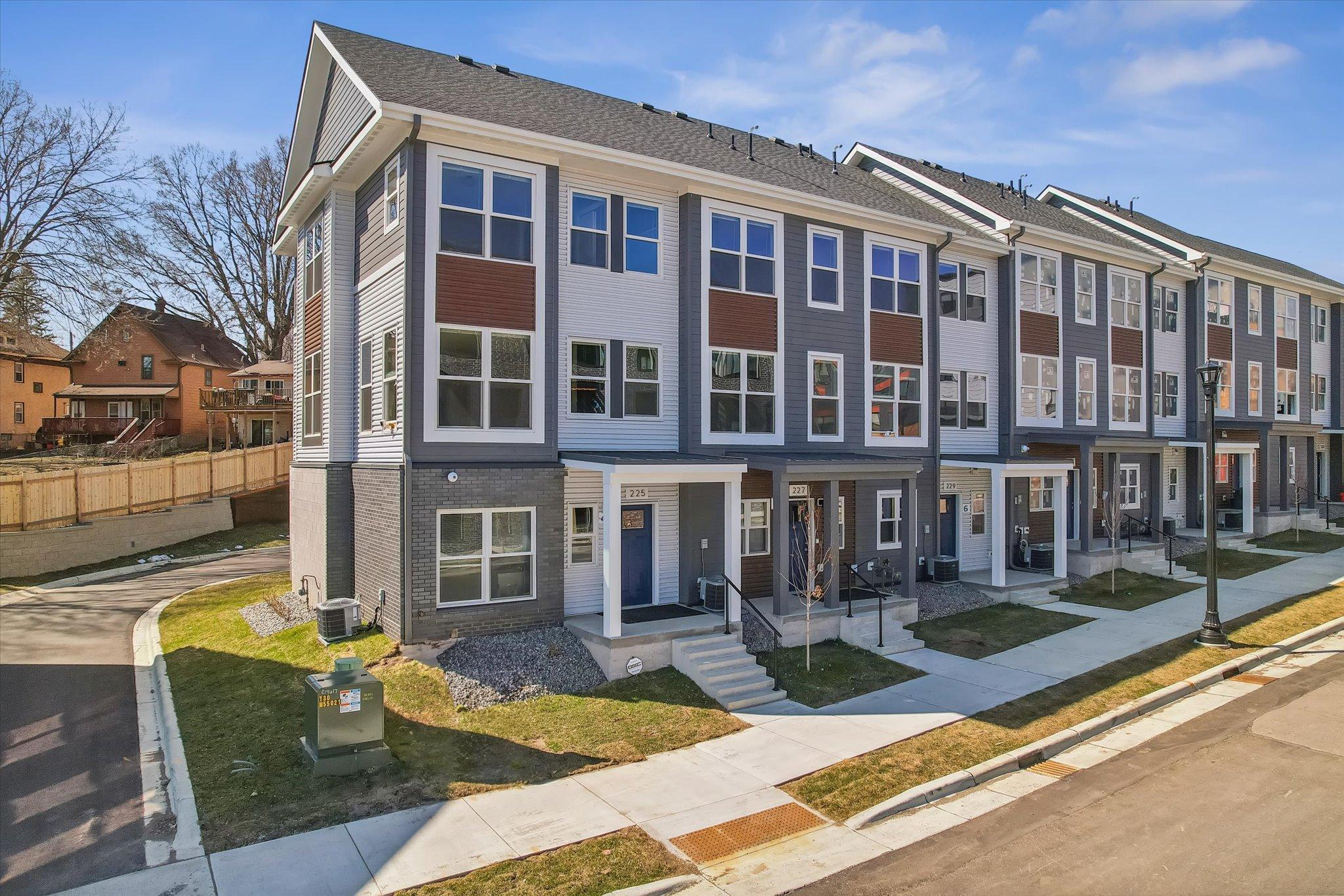 View of Residential at 231 James Avenue, Minneapolis MN 55405, Minneapolis - Mike Wilen | Minnesota Team Real Estate