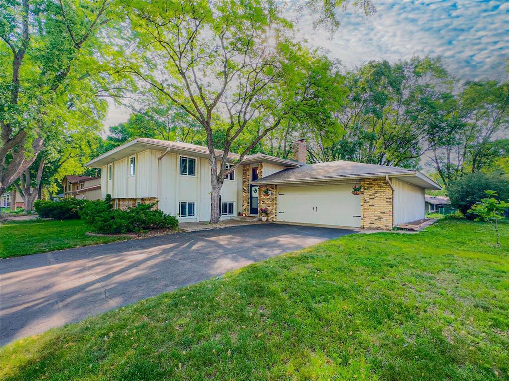 View of Residential at 6804 Cottonwood Lane, Maple Grove MN 55369, Maple Grove - Mike Wilen | Minnesota Team Real Estate