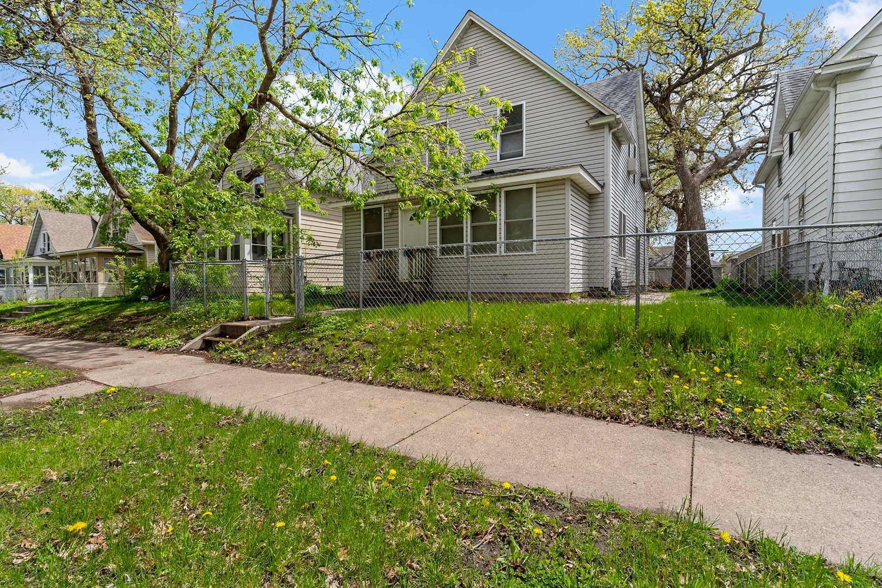 View of Residential Income at 674 Hawthorne Avenue, Saint Paul MN 55106, Saint Paul - Mike Wilen | Minnesota Team Real Estate