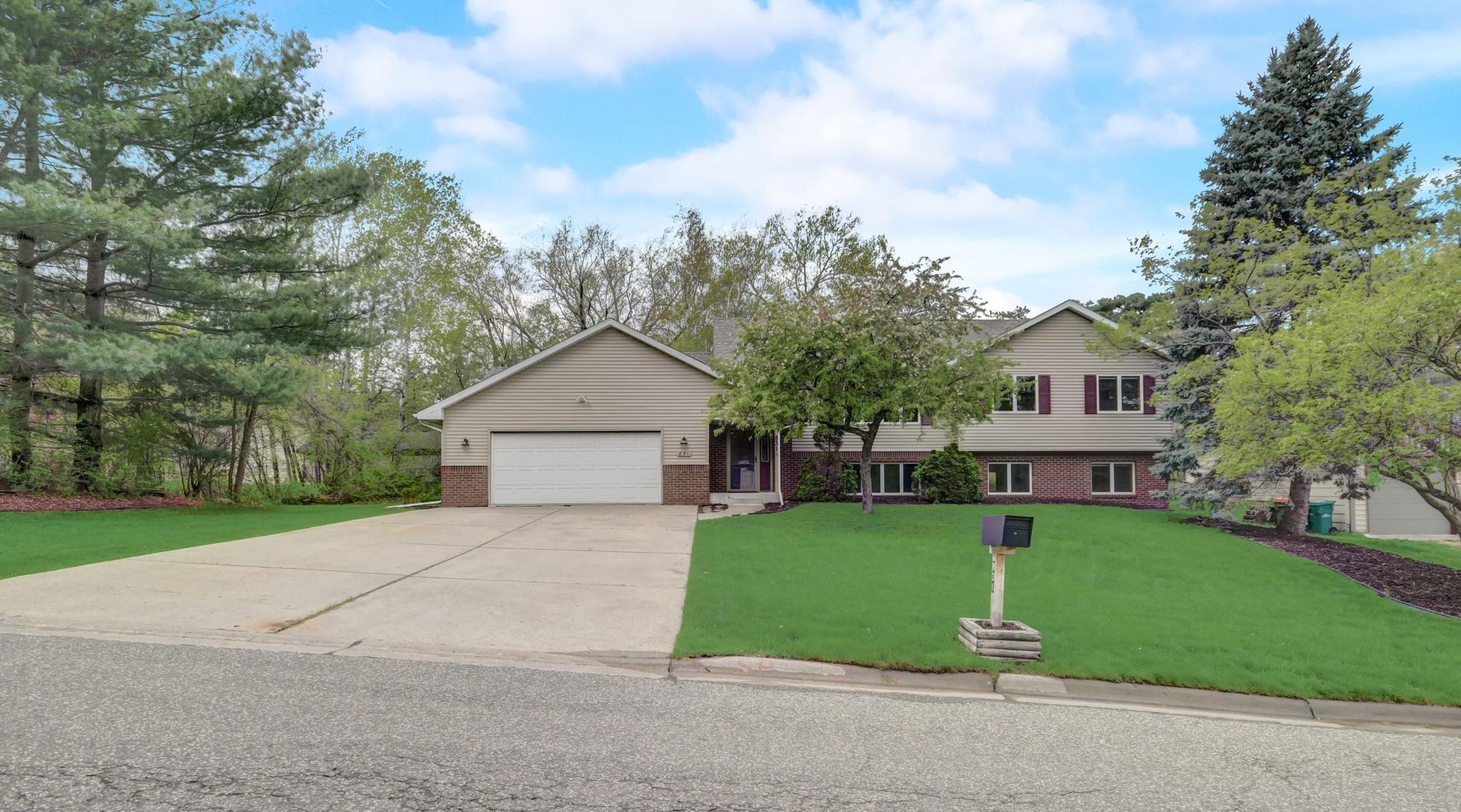 View of Residential at 831 Hallam Avenue, Mahtomedi MN 55115, Mahtomedi - Mike Wilen | Minnesota Team Real Estate