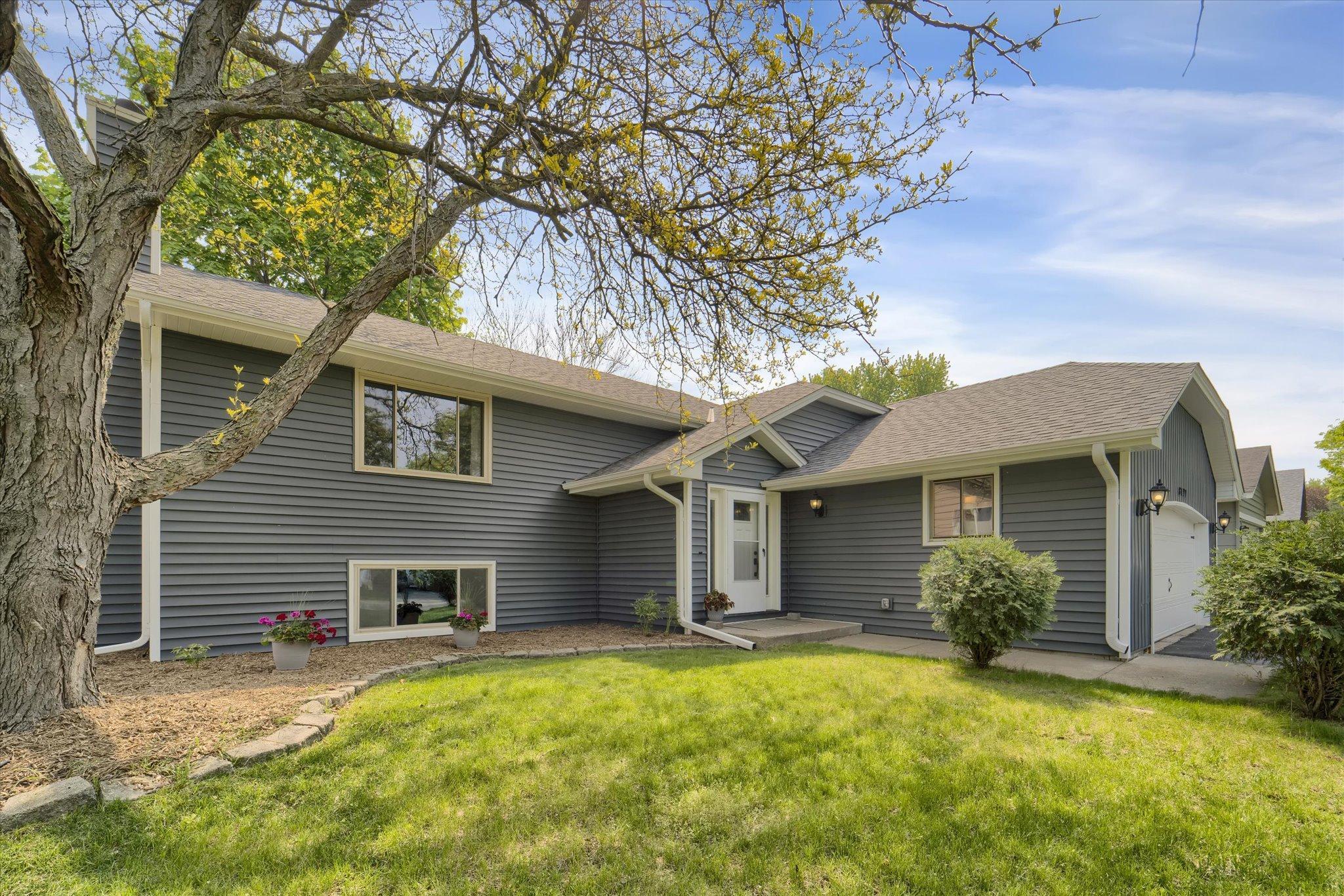 View of Residential at 8127 Jensen Avenue, Cottage Grove MN 55016, Cottage Grove - Mike Wilen | Minnesota Team Real Estate