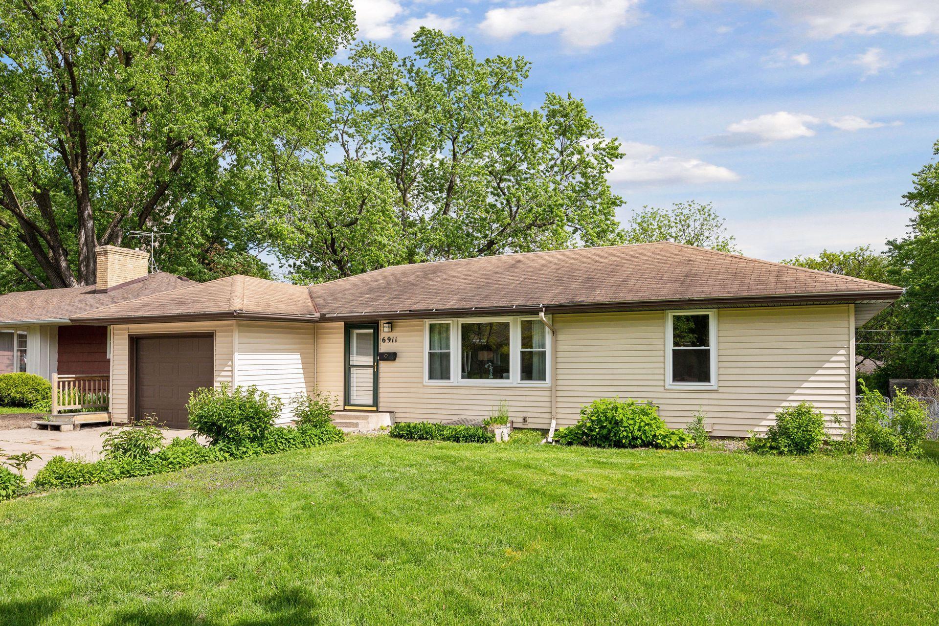View of Residential at 6911 Eliot View Road, Minneapolis MN 55426, Minneapolis - Mike Wilen | Minnesota Team Real Estate