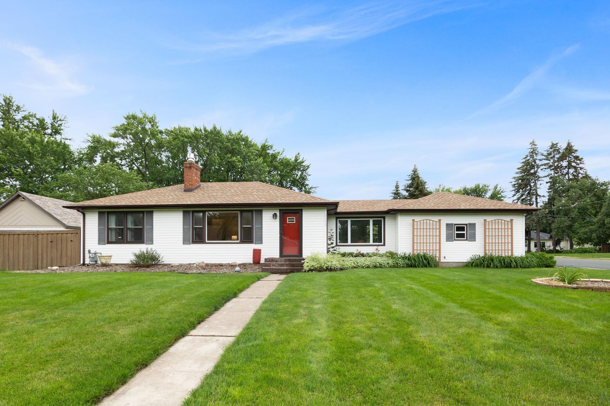 View of Residential at 2152 Gardenette Drive, White Bear Lake MN 55110, White Bear Lake - Mike Wilen | Minnesota Team Real Estate