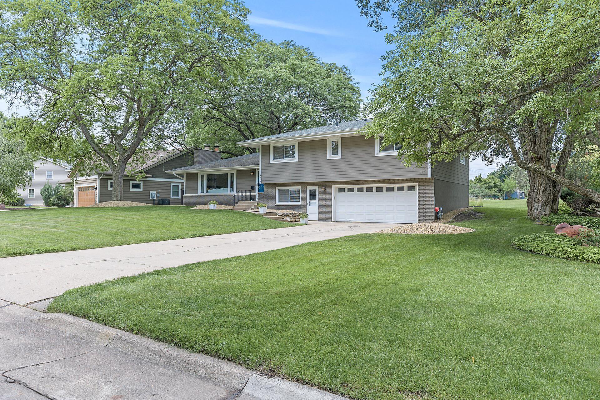 View of Residential at 5504 Mcguire Road, Edina MN 55439, Edina - Mike Wilen | Minnesota Team Real Estate