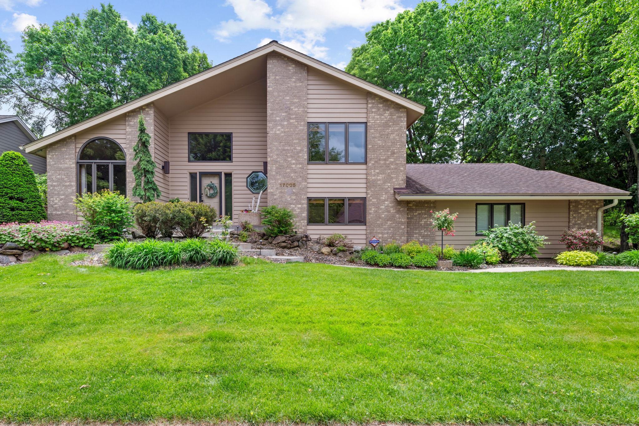 View of Residential at 17005 Weston Bay Road, Eden Prairie MN 55347, Eden Prairie - Mike Wilen | Minnesota Team Real Estate