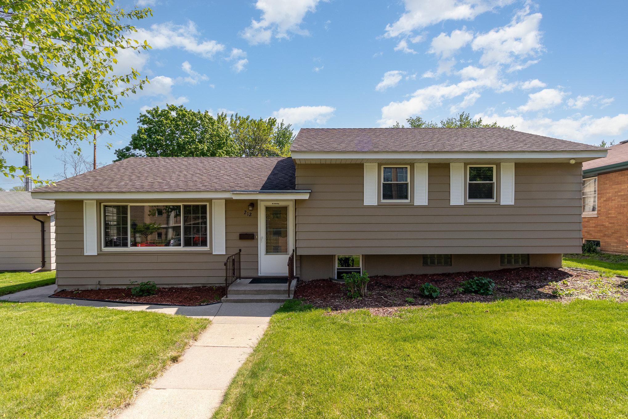View of Residential at 212 5th Avenue, Shakopee MN 55379, Shakopee - Mike Wilen | Minnesota Team Real Estate