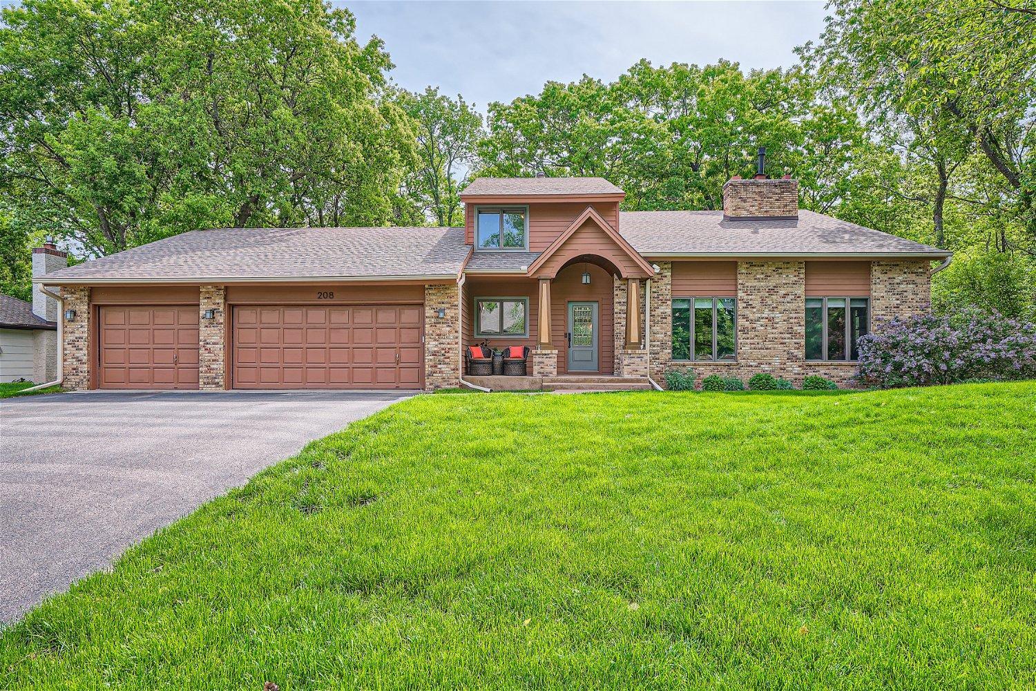 View of Residential at 208 Crestridge Drive, Burnsville MN 55337, Burnsville - Mike Wilen | Minnesota Team Real Estate
