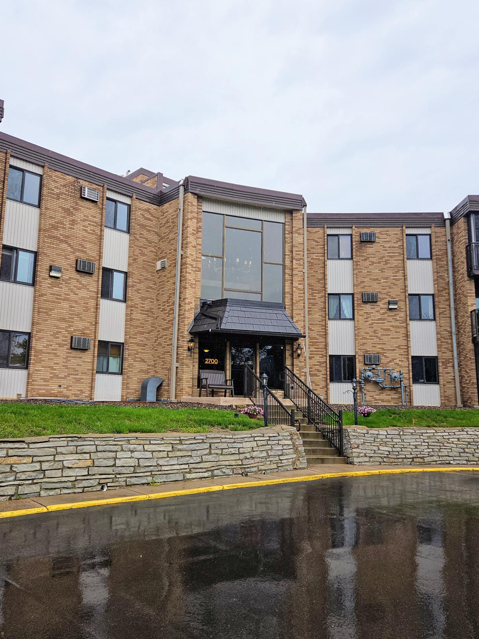 View of Residential at 2700 Oxford Street #117, Roseville MN 55113, Roseville - Mike Wilen | Minnesota Team Real Estate