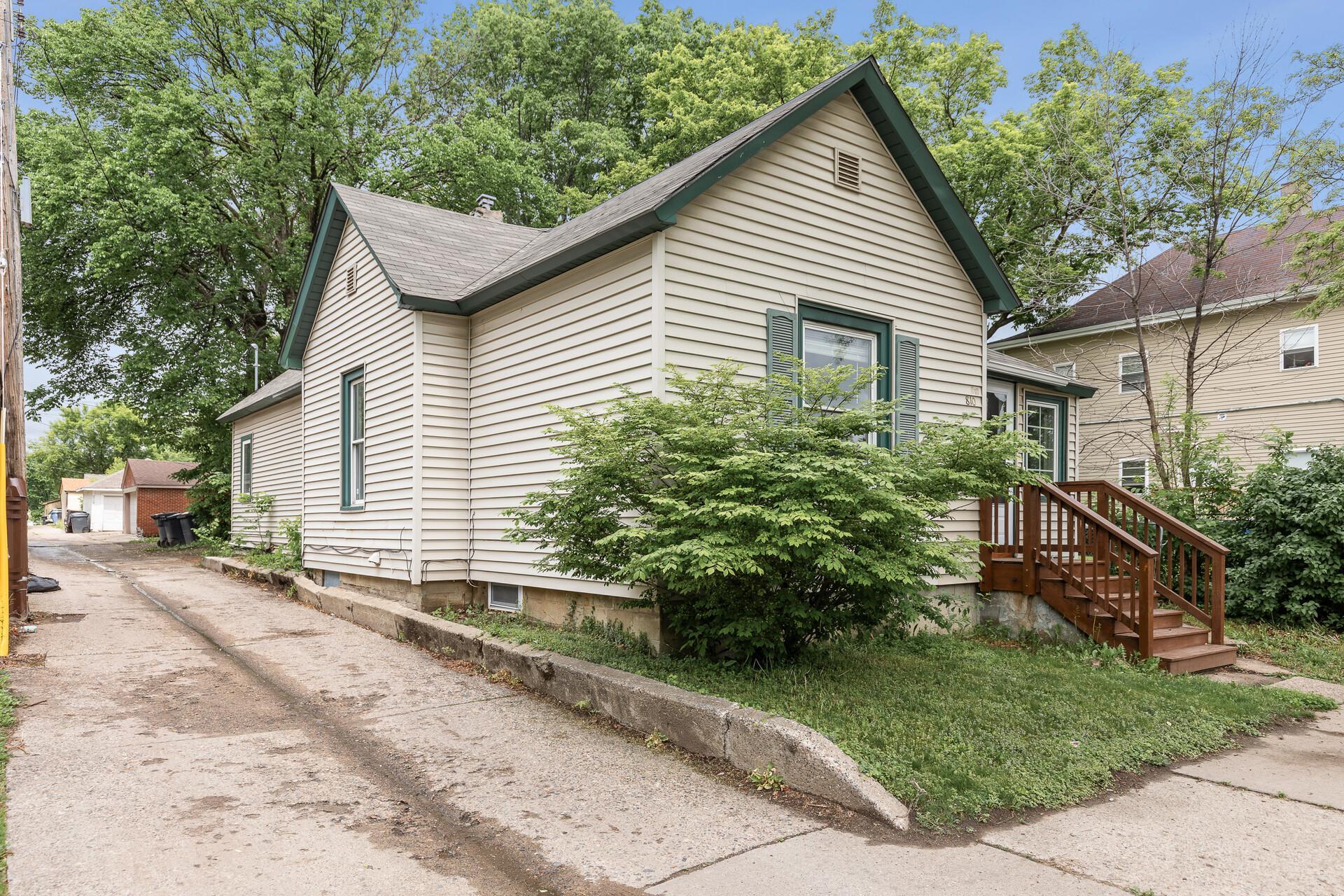 View of Residential at 810 27th Avenue, Minneapolis MN 55411, Minneapolis - Mike Wilen | Minnesota Team Real Estate