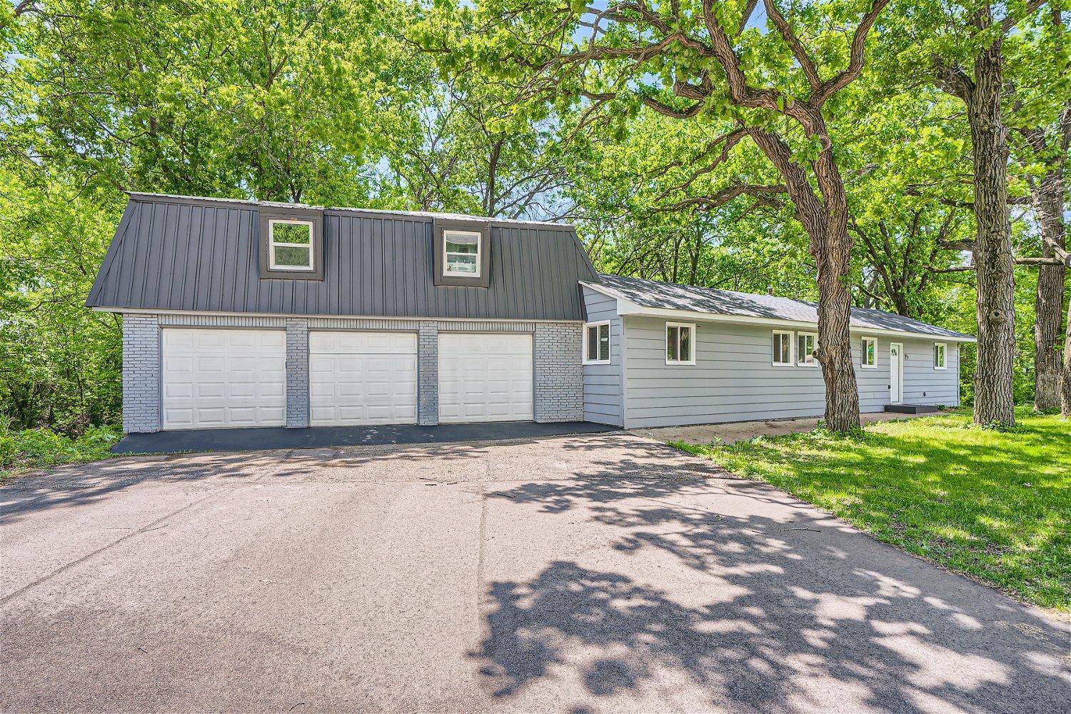 View of Residential at 403 Cimarron Road, Apple Valley MN 55124, Apple Valley - Mike Wilen | Minnesota Team Real Estate