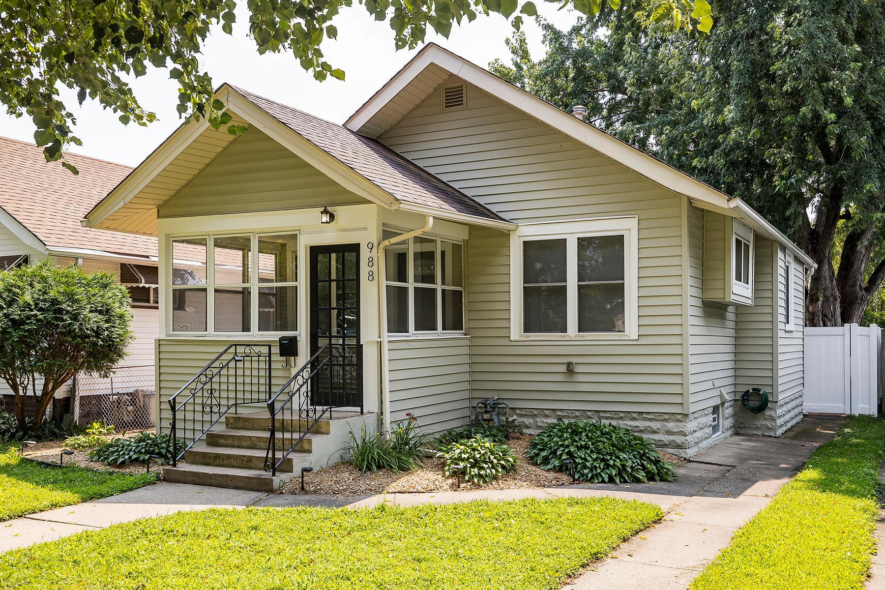 View of Residential at 988 Edmund Avenue, Saint Paul MN 55104, Saint Paul - Mike Wilen | Minnesota Team Real Estate