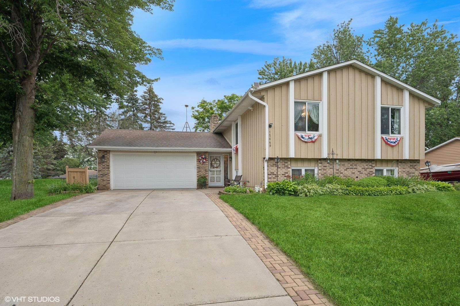 View of Residential at 15649 Heywood Way, Apple Valley MN 55124, Apple Valley - Mike Wilen | Minnesota Team Real Estate