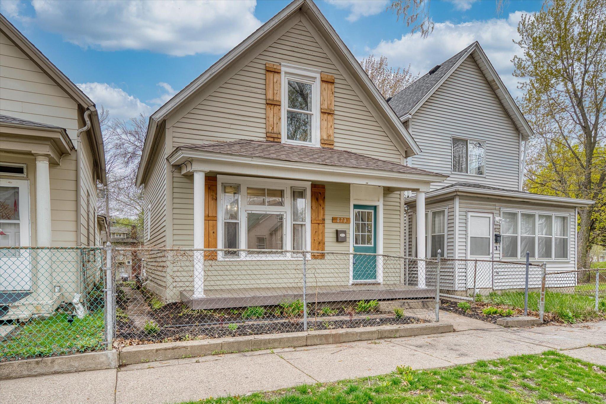 View of Residential at 873 Woodbridge Street, Saint Paul MN 55117, Saint Paul - Mike Wilen | Minnesota Team Real Estate