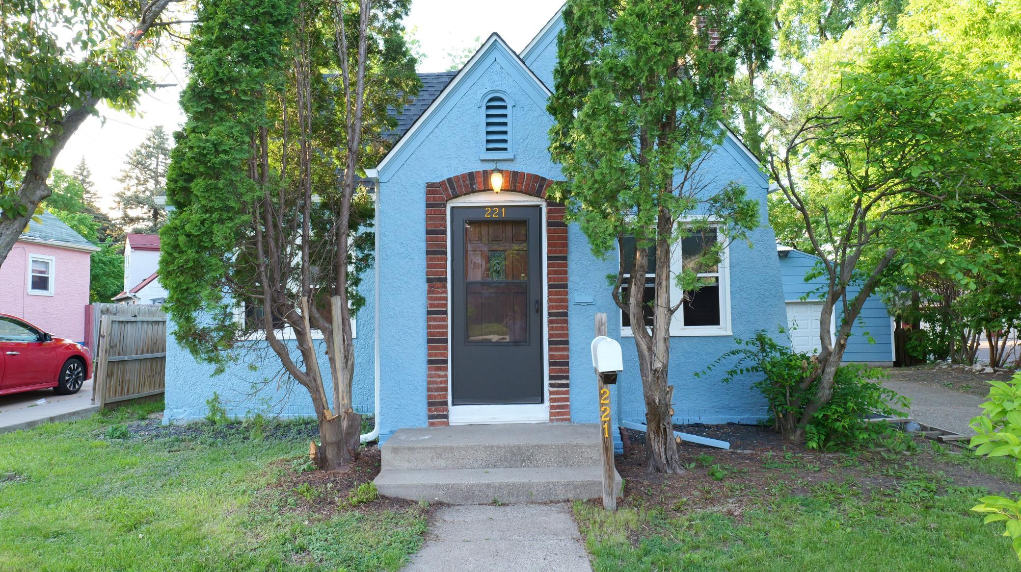 View of Residential at 221 Annapolis Street, West Saint Paul MN 55118, West Saint Paul - Mike Wilen | Minnesota Team Real Estate