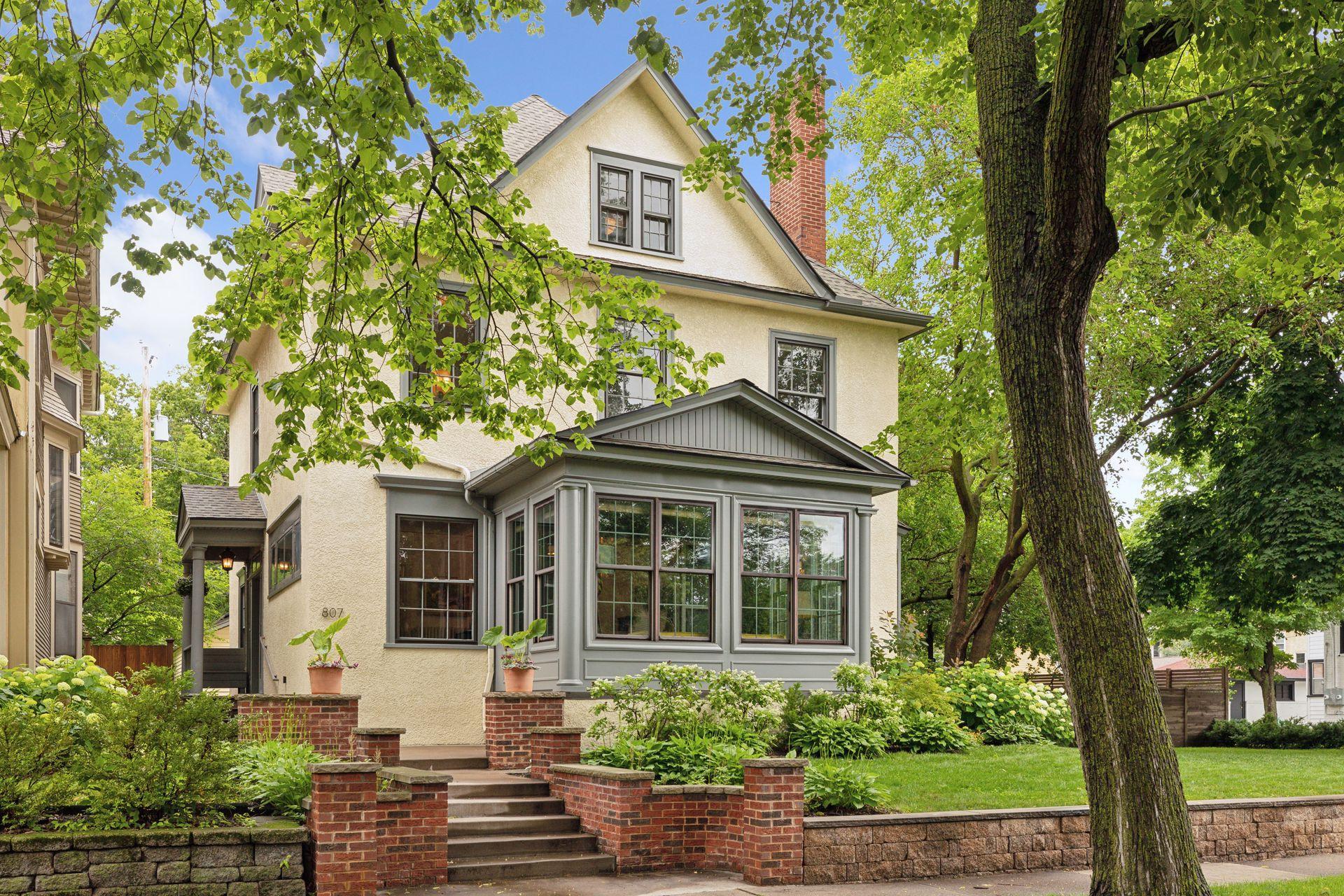 View of Residential at 807 Ashland Avenue, Saint Paul MN 55104, Saint Paul - Mike Wilen | Minnesota Team Real Estate