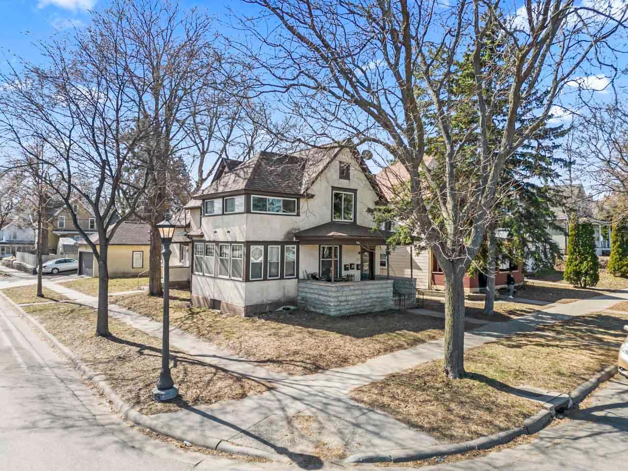 View of Residential Income at 736 Geranium Avenue, Saint Paul MN 55106, Saint Paul - Mike Wilen | Minnesota Team Real Estate