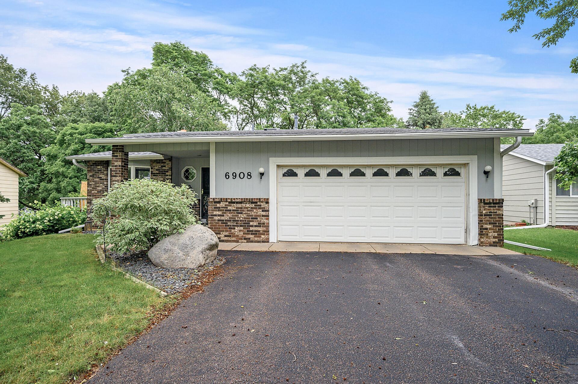 View of Residential at 6908 27th Street, Oakdale MN 55128, Oakdale - Mike Wilen | Minnesota Team Real Estate