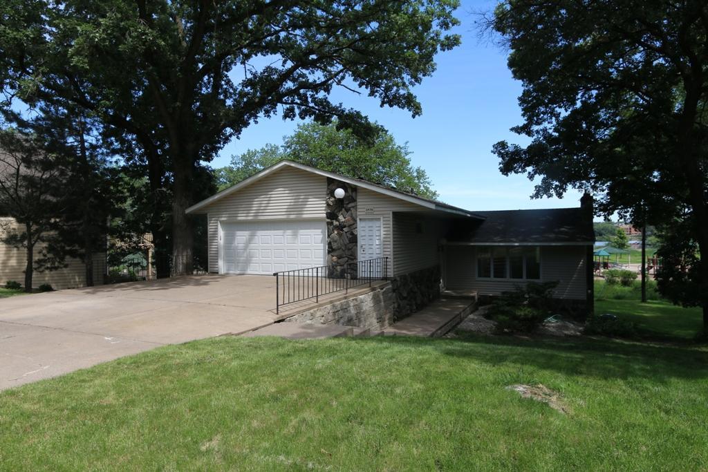 View of Residential at 3976 Glenview Avenue, Arden Hills MN 55112, Arden Hills - Mike Wilen | Minnesota Team Real Estate