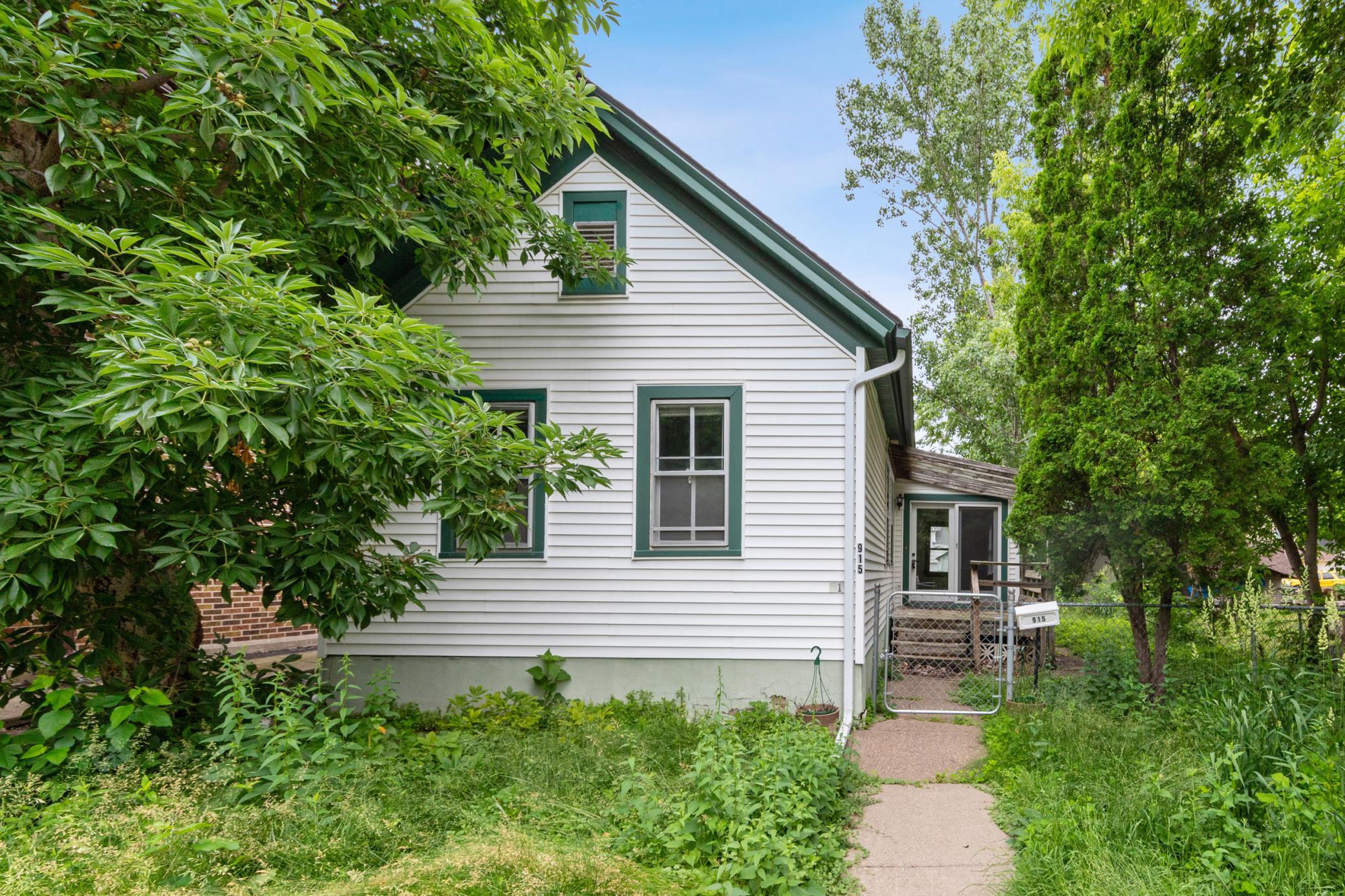View of Residential at 915 Armstrong Avenue, Saint Paul MN 55102, Saint Paul - Mike Wilen | Minnesota Team Real Estate