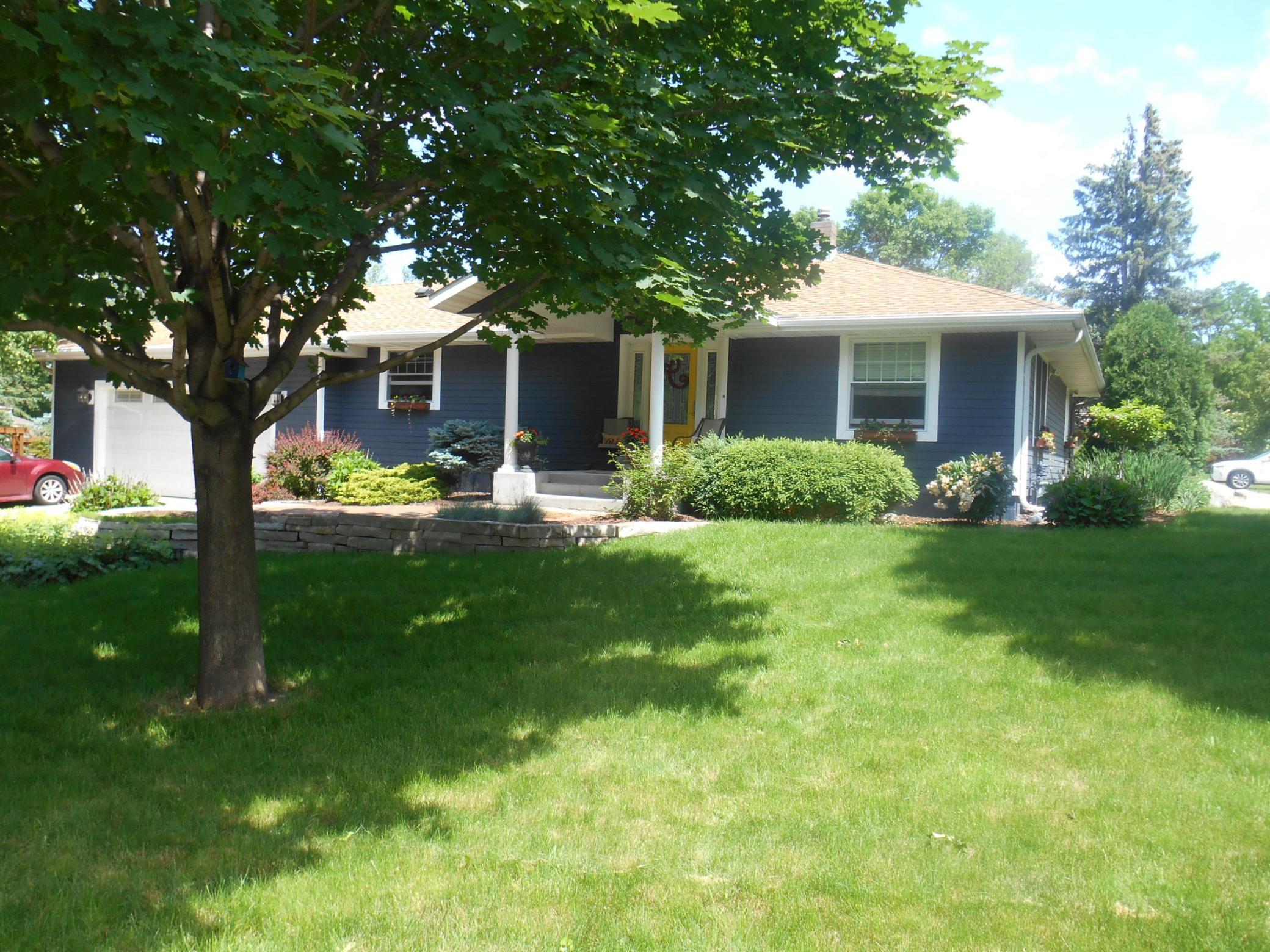 View of Residential at 21 Dorset Road, Mendota Heights MN 55118, Mendota Heights - Mike Wilen | Minnesota Team Real Estate