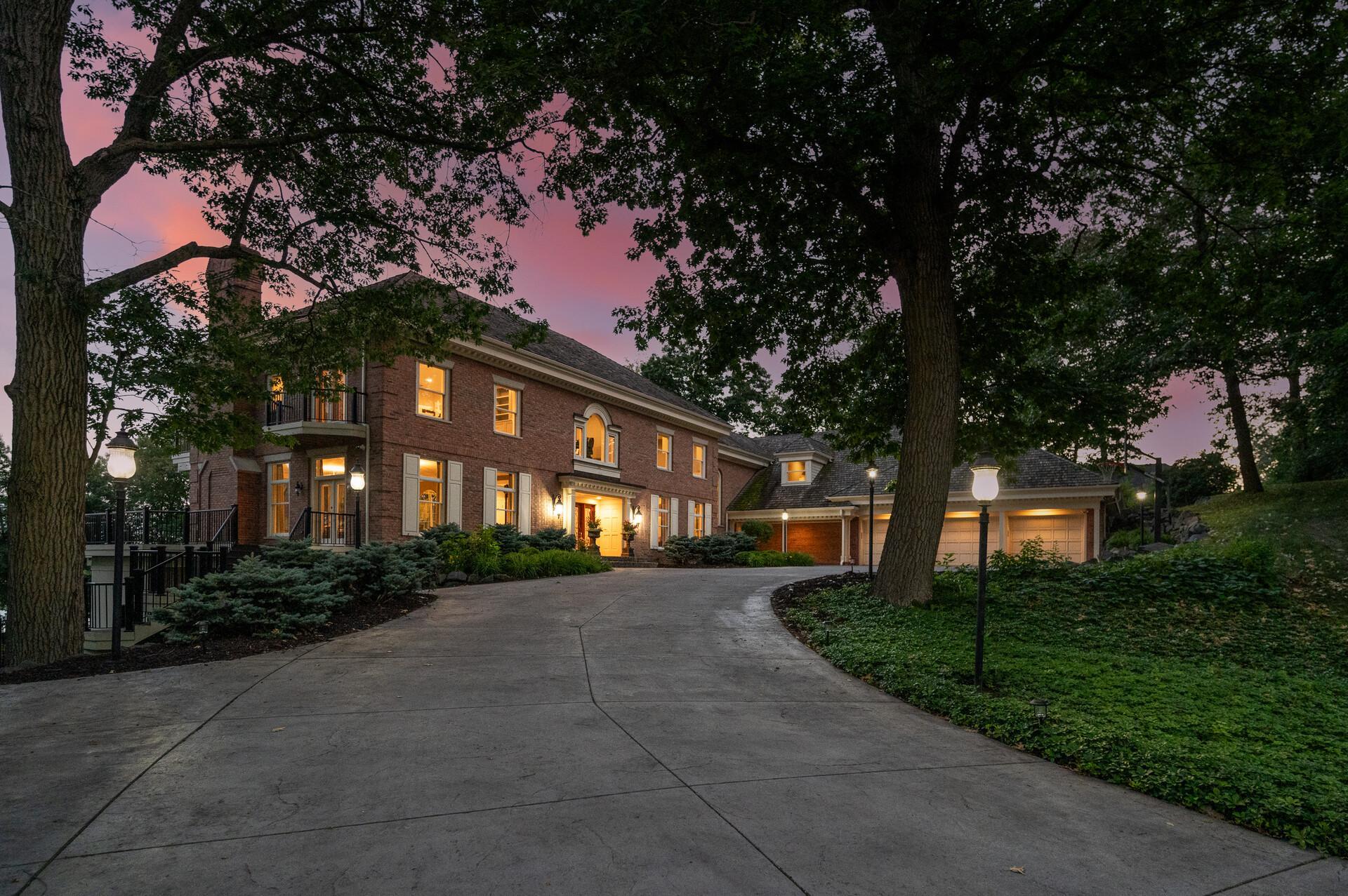 View of Residential at 8 Ironwood Lane, North Oaks MN 55127, North Oaks - Mike Wilen | Minnesota Team Real Estate