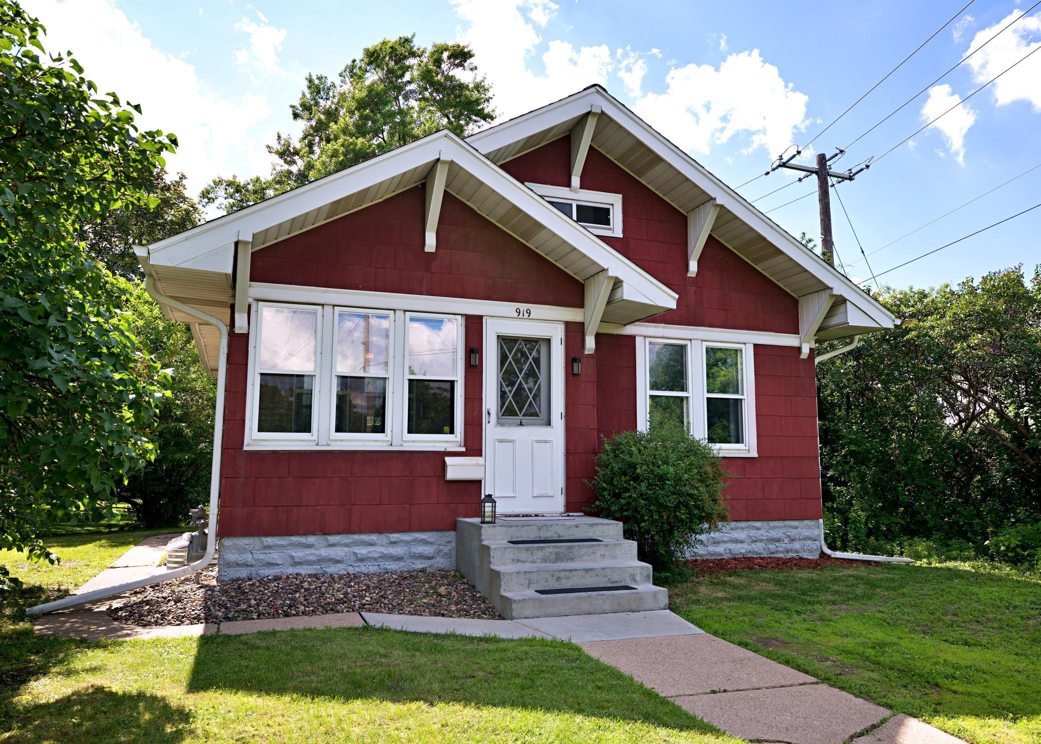 View of Residential at 919 Charlotte Street, Saint Paul MN 55104, Saint Paul - Mike Wilen | Minnesota Team Real Estate