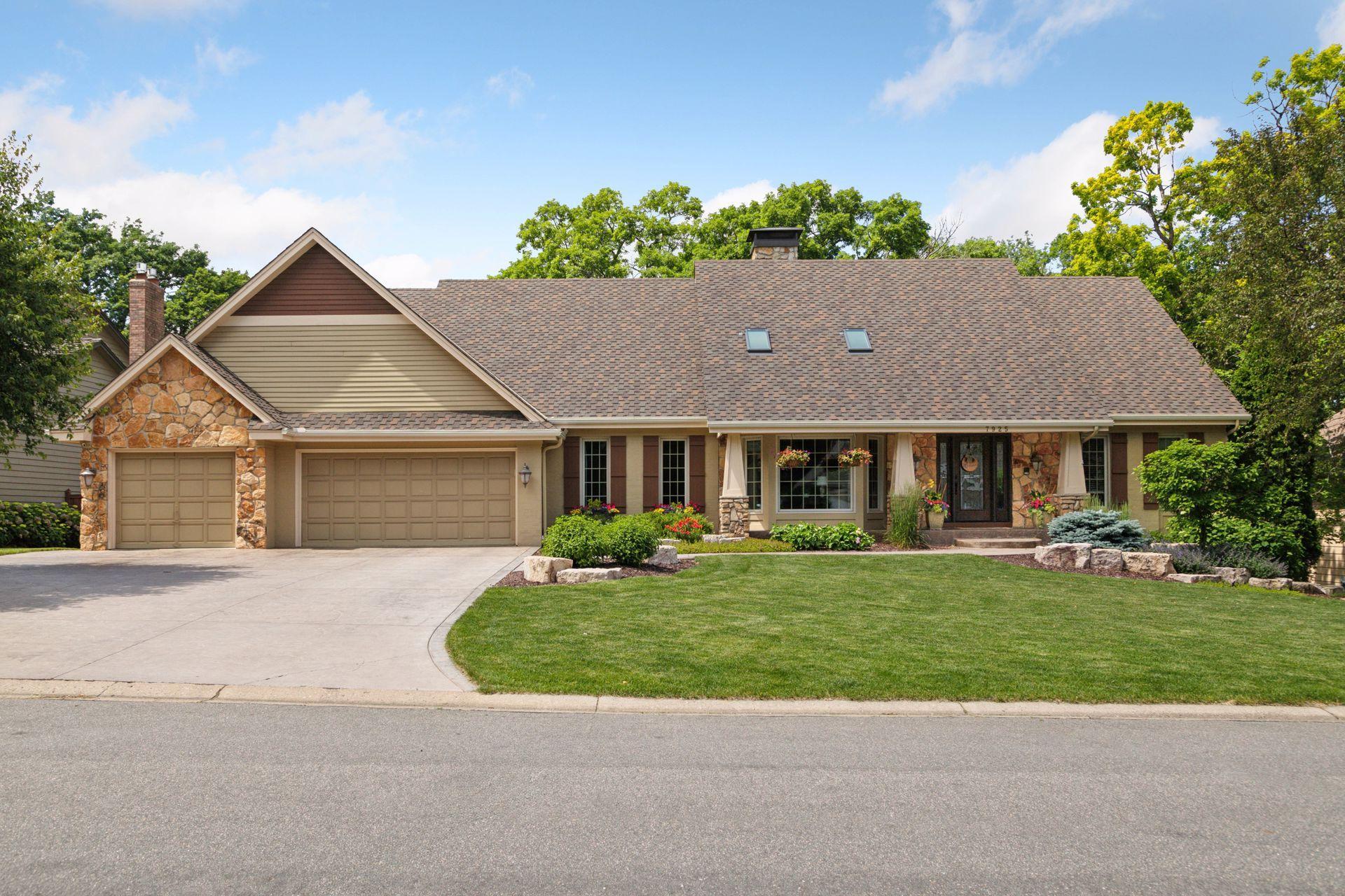 View of Residential at 7925 133rd Street, Apple Valley MN 55124, Apple Valley - Mike Wilen | Minnesota Team Real Estate