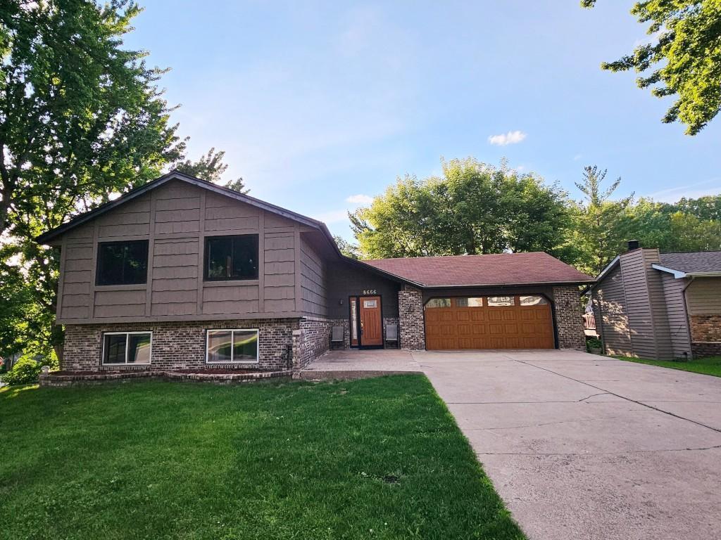 View of Residential at 8666 Windward Circle, Eden Prairie MN 55344, Eden Prairie - Mike Wilen | Minnesota Team Real Estate