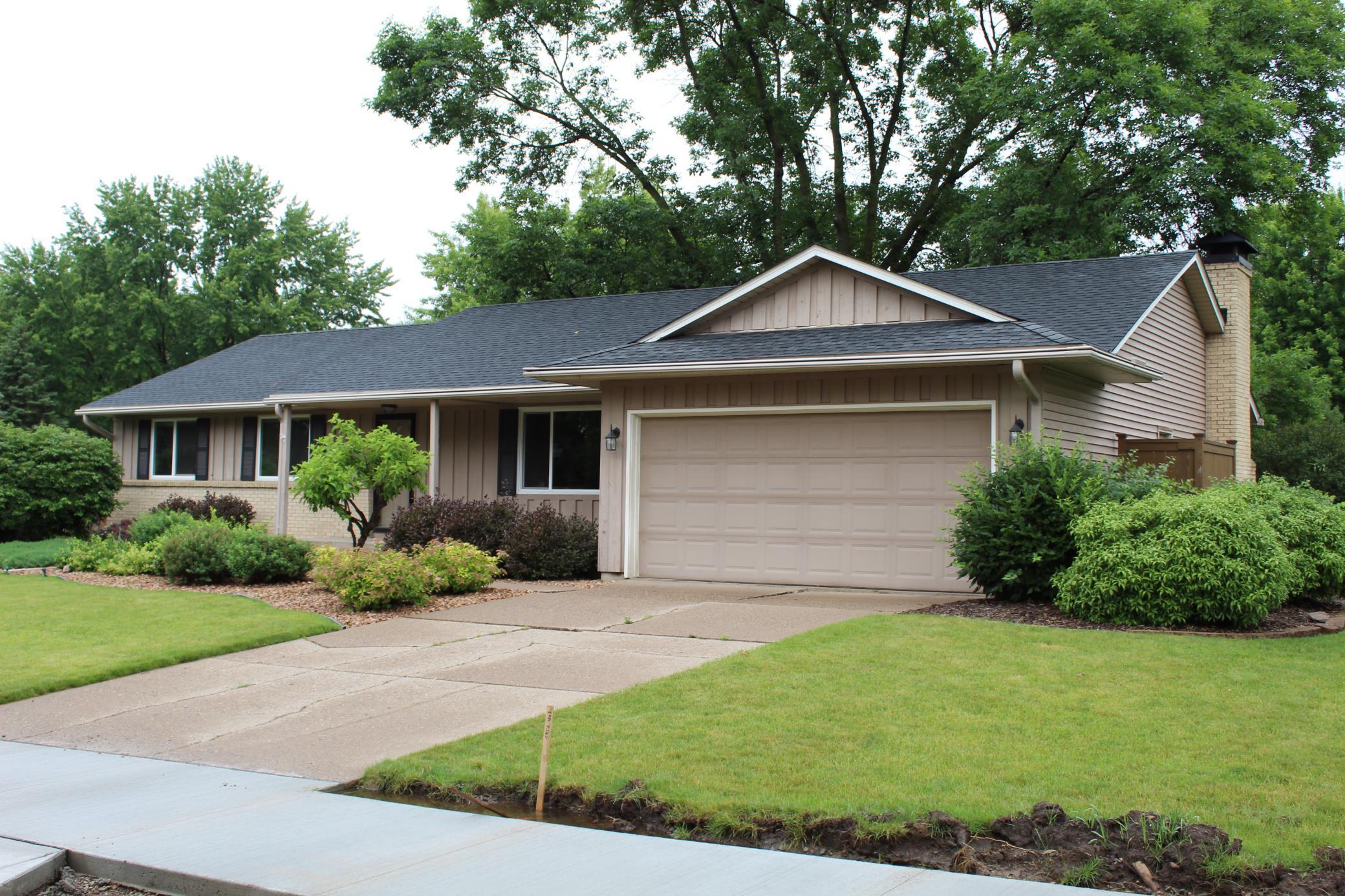 View of Residential at 6081 134th Street, Apple Valley MN 55124, Apple Valley - Mike Wilen | Minnesota Team Real Estate