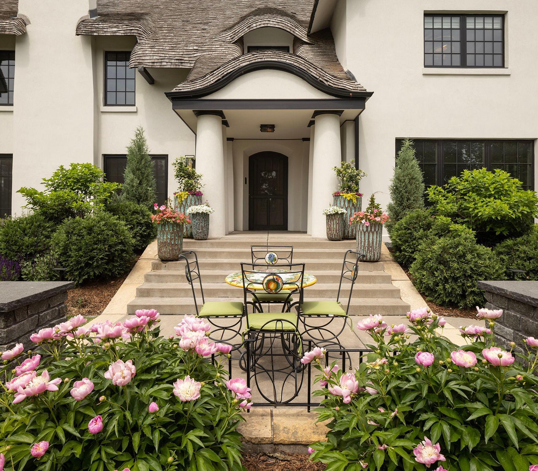 View of Residential at 2388 Lake Of The Isles Parkway, Minneapolis MN 55405, Minneapolis (11 of 88) - Mike Wilen | Minnesota Team Real Estate
